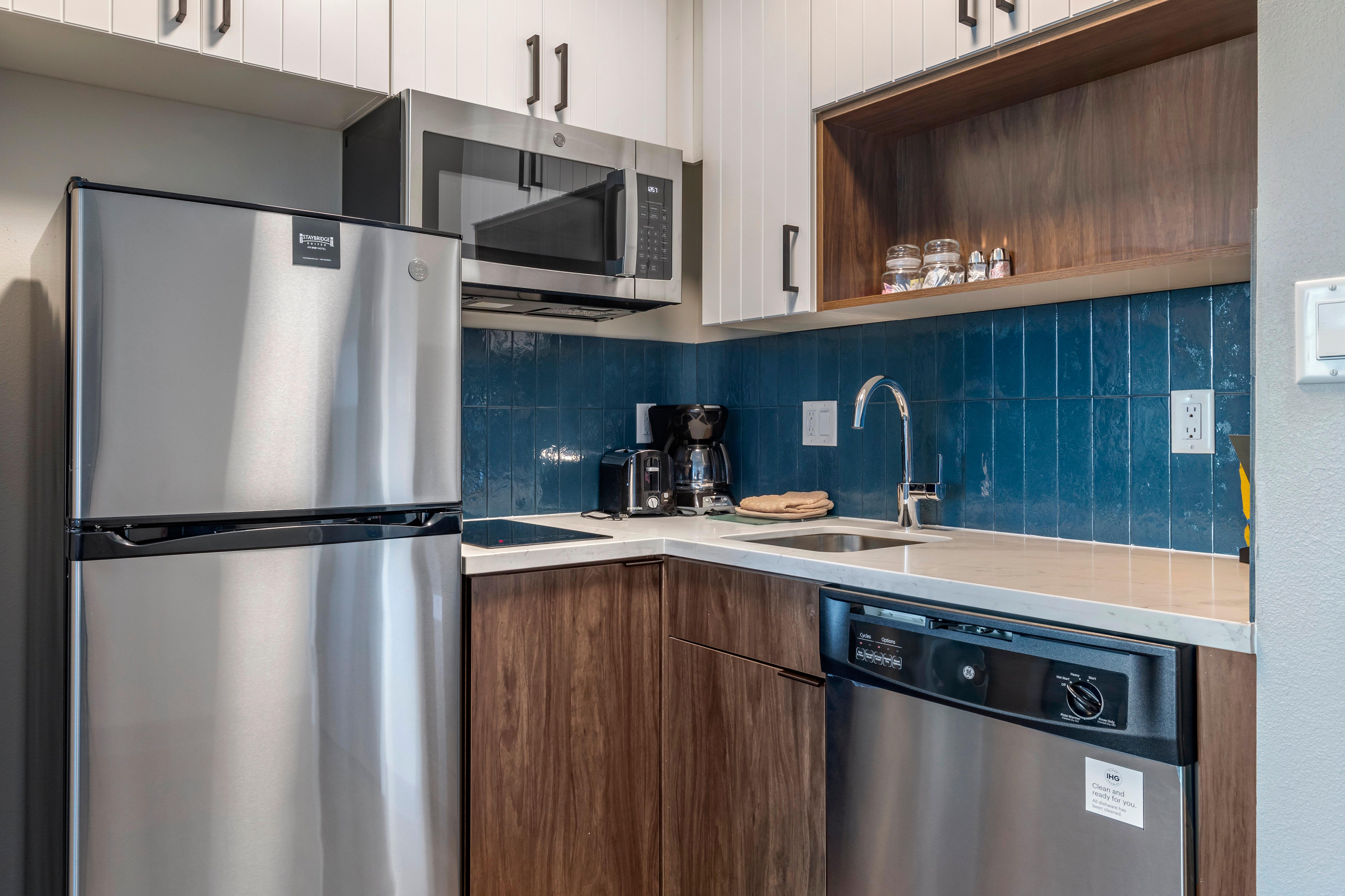 Studio Two Queen Beds