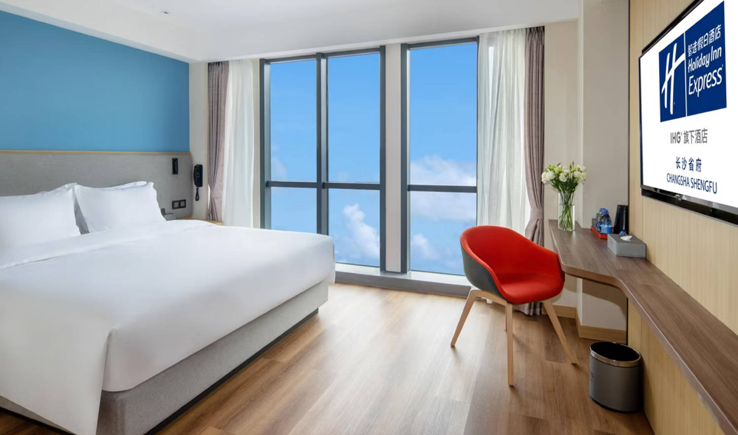 Double Accessible King Size Bed