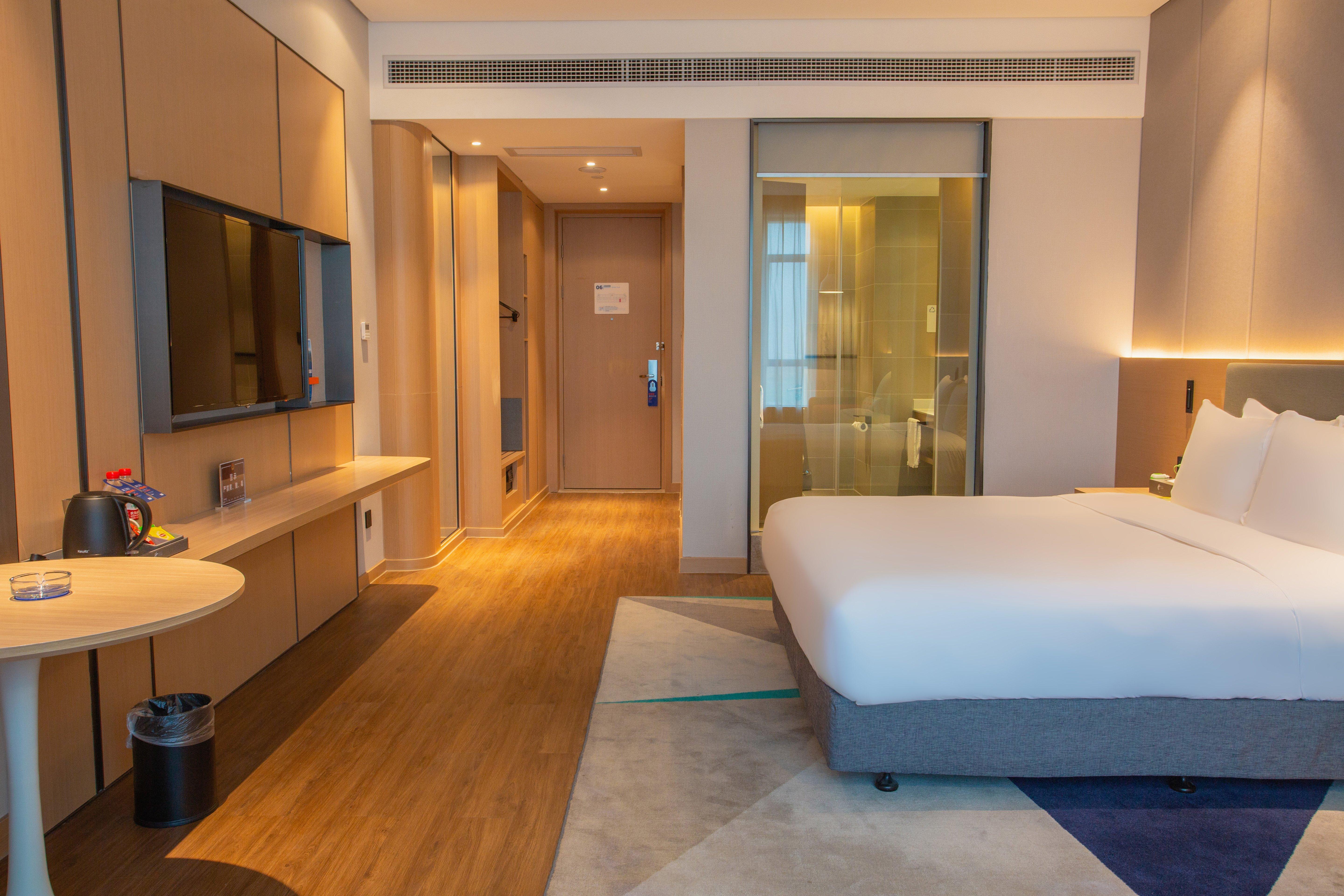 Double King Size Bed