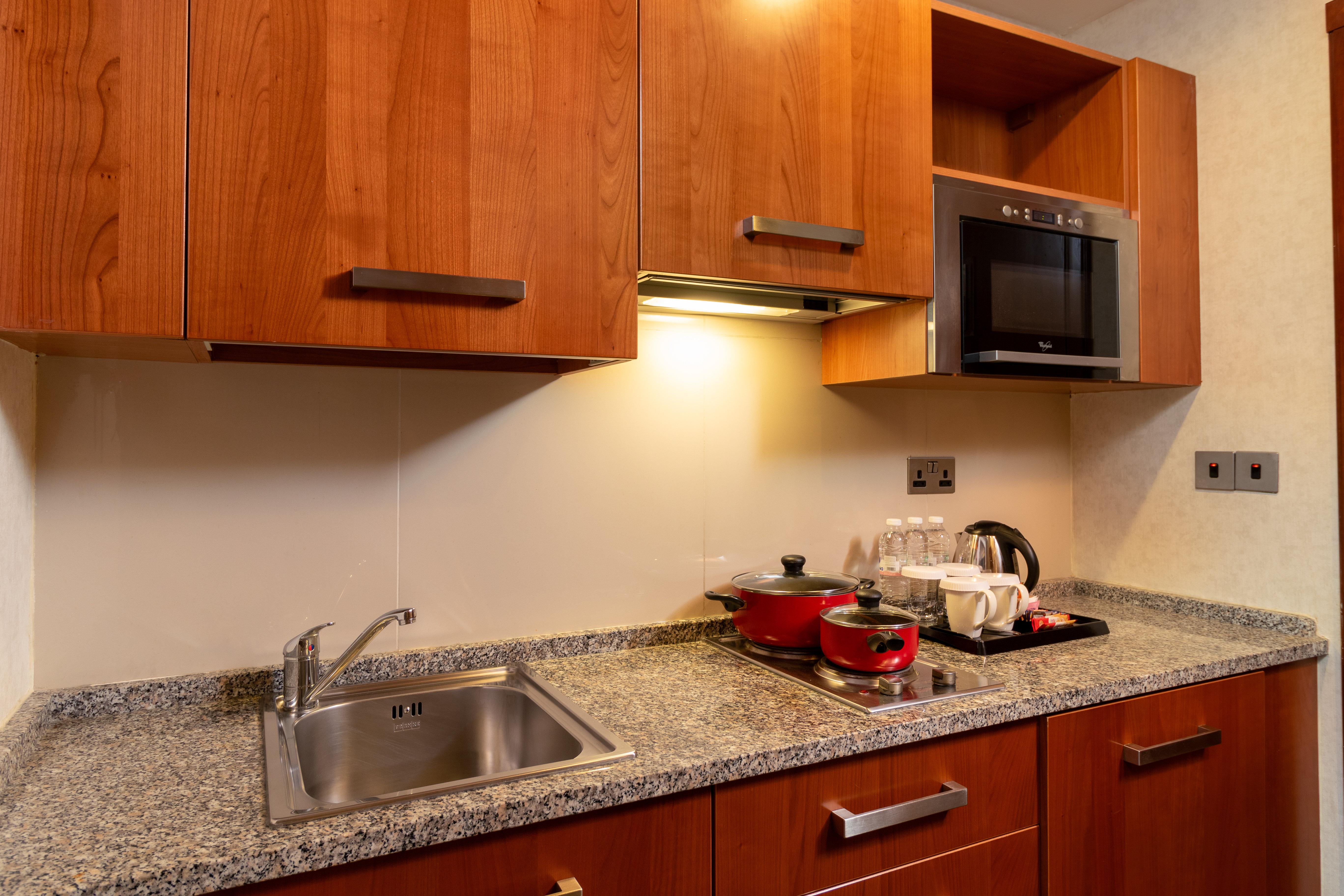 Double King Bed Smoking