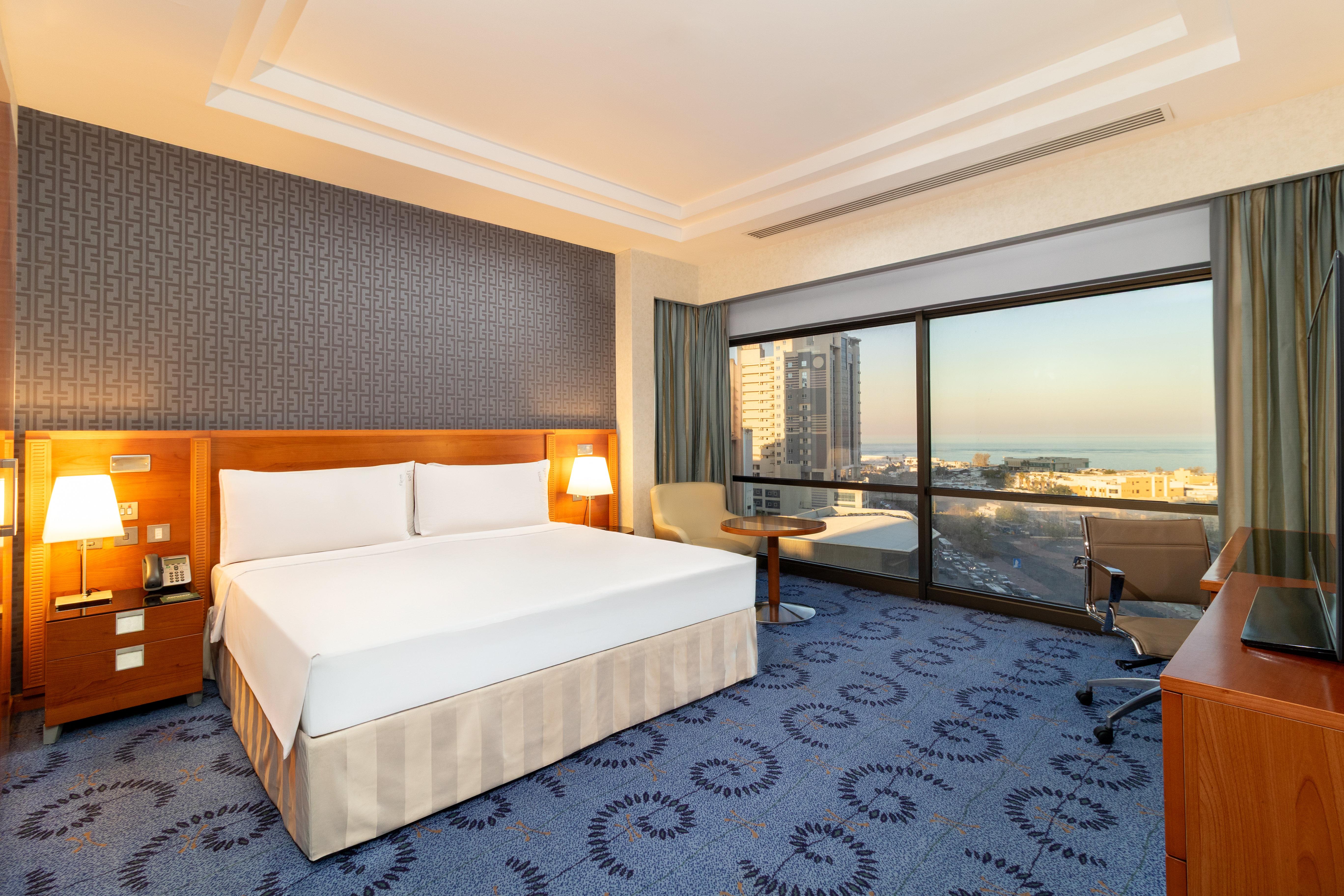 Suite Sea View King Bed