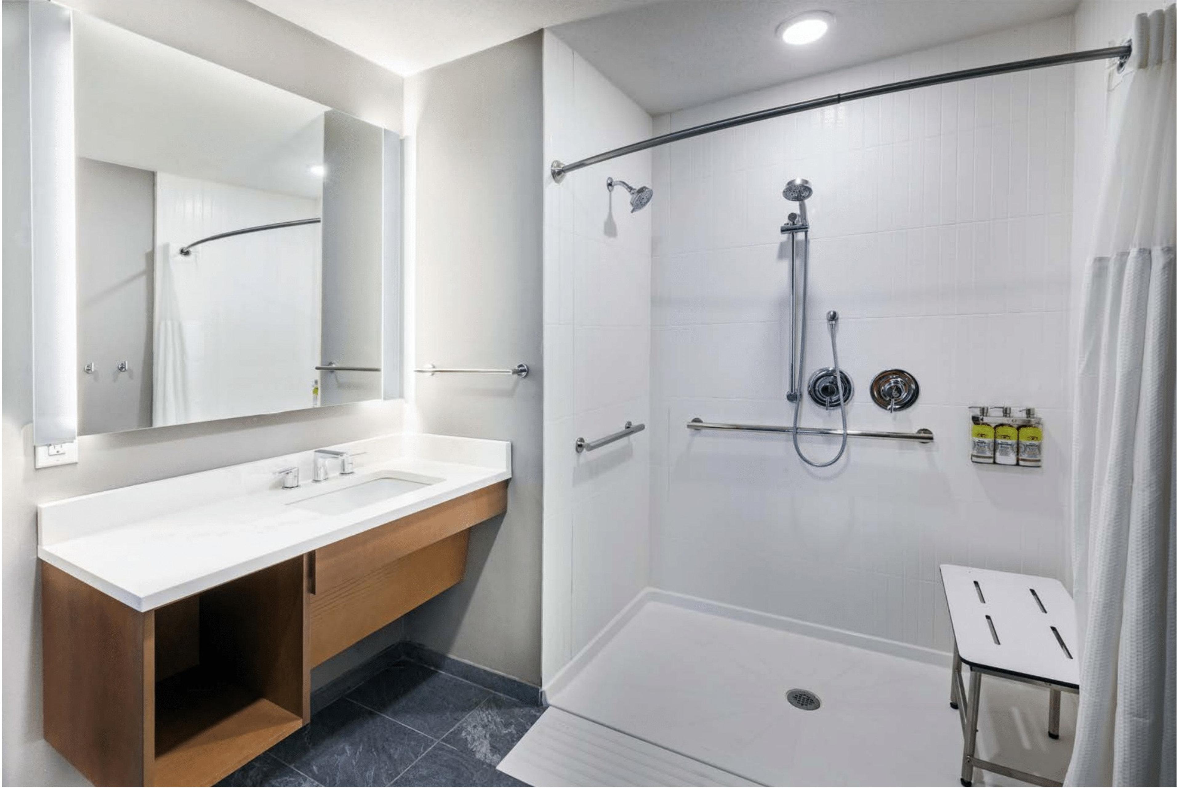 Suite Accessible-two Queen Beds