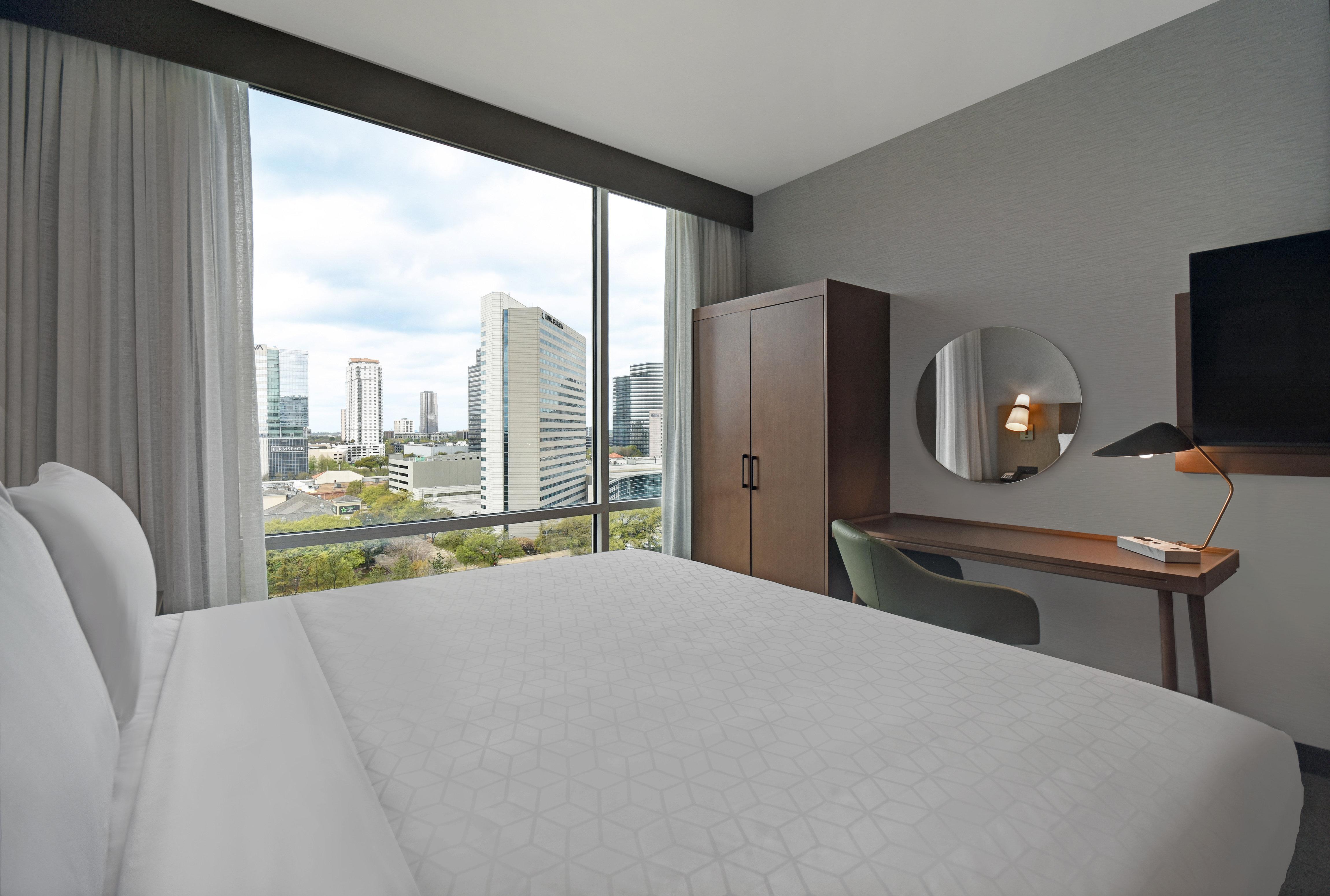 Studio City View King Bed