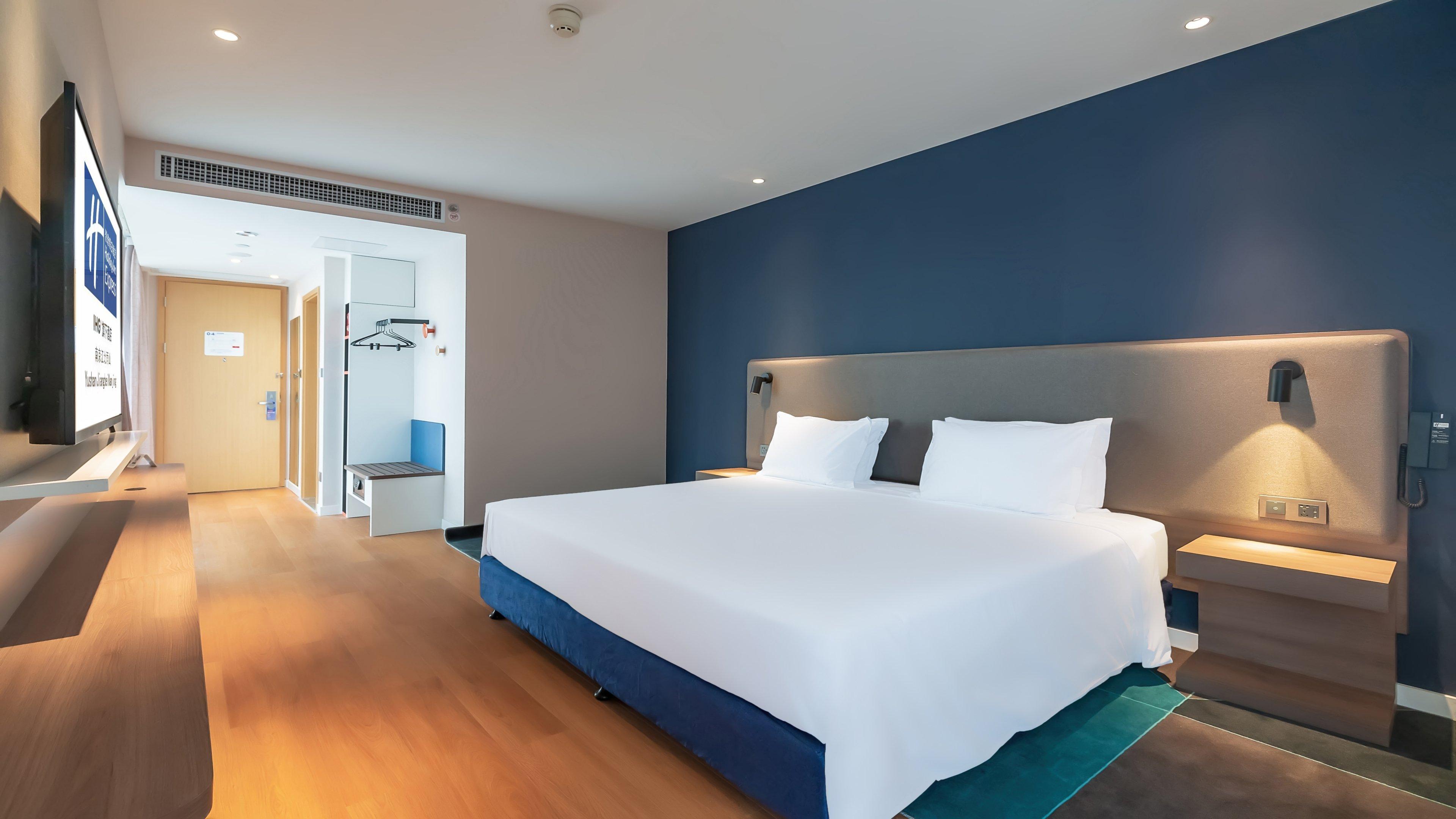 Double King Size Bed