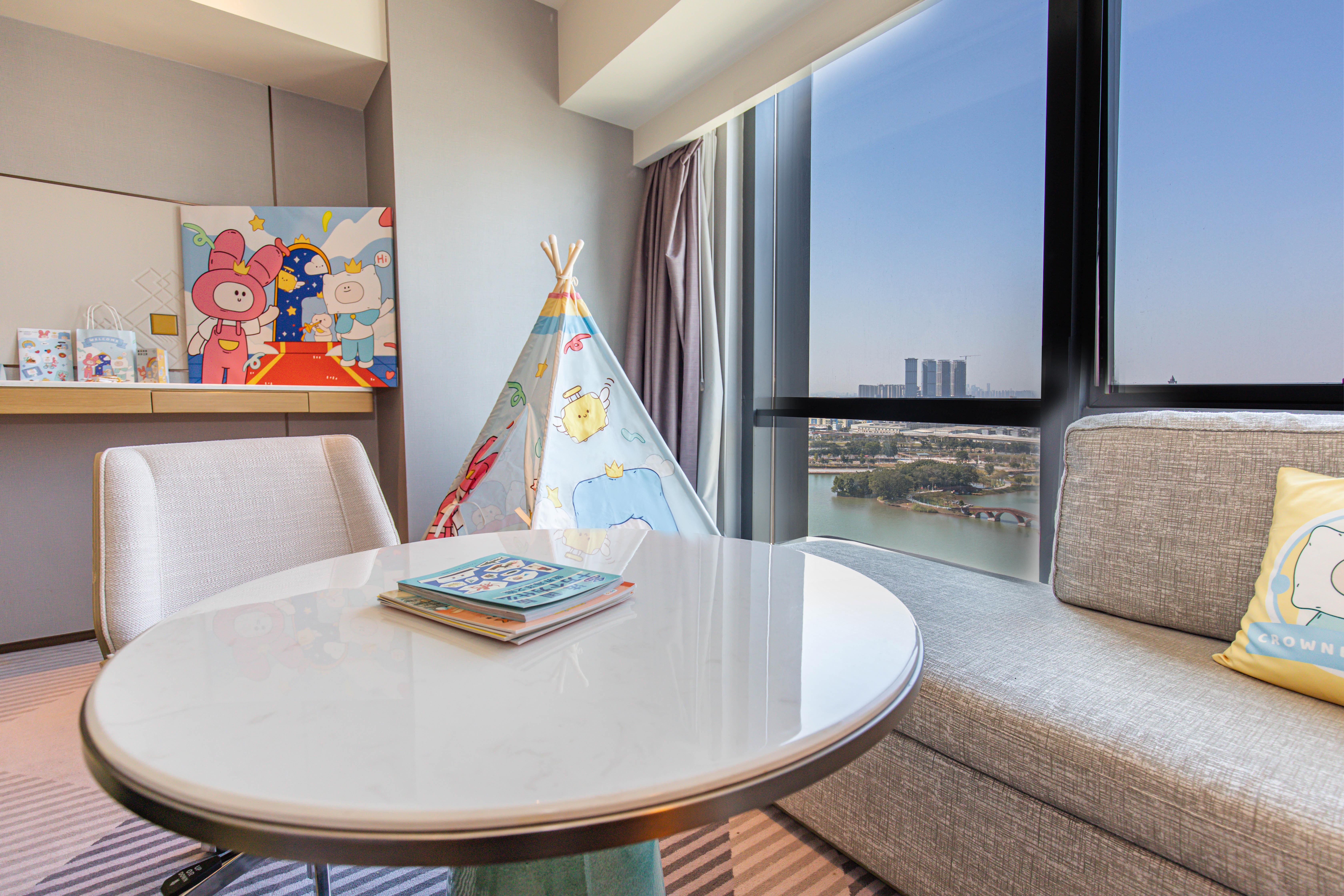 Double King Size Bed