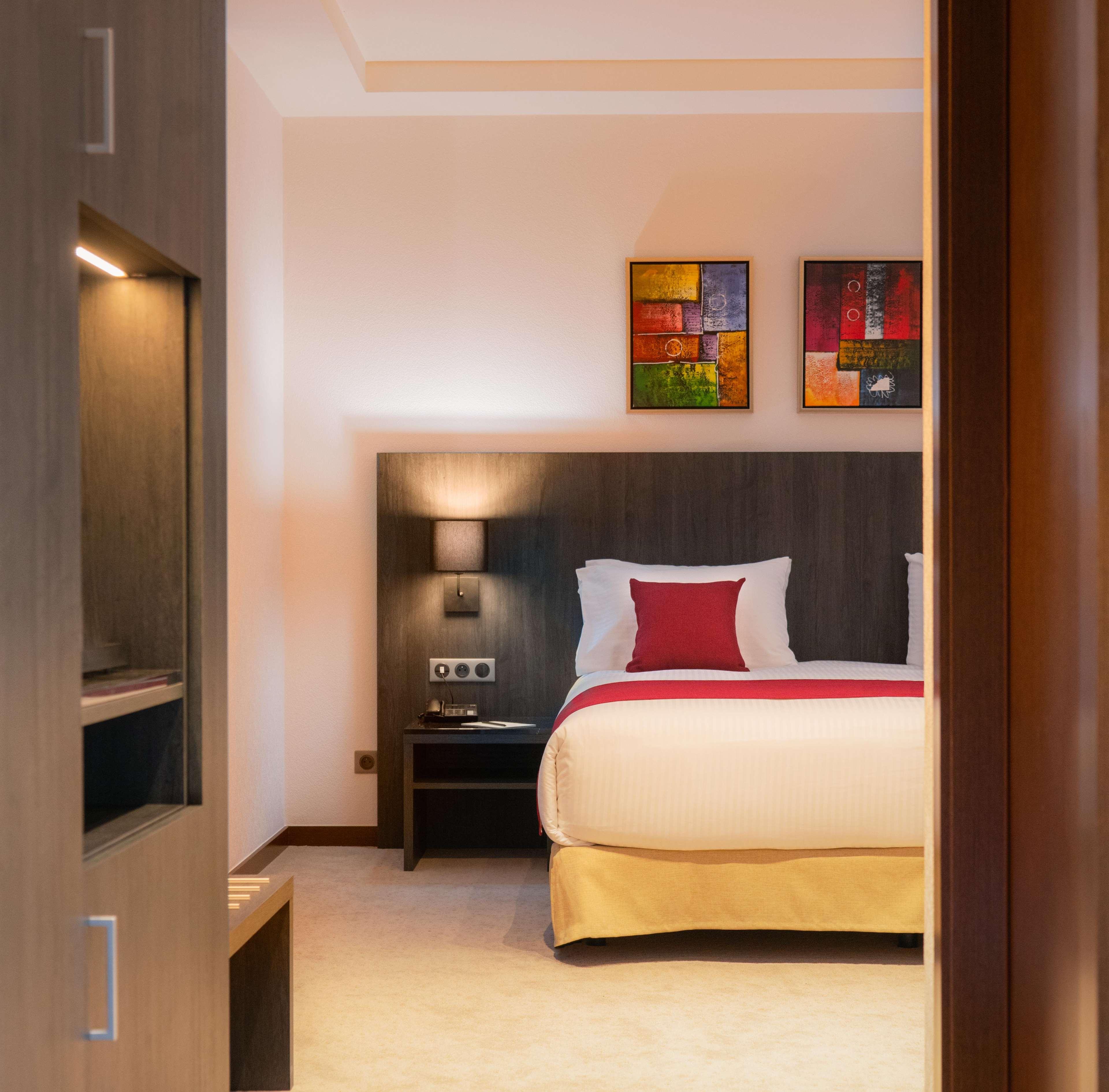 Double Executive King Bed