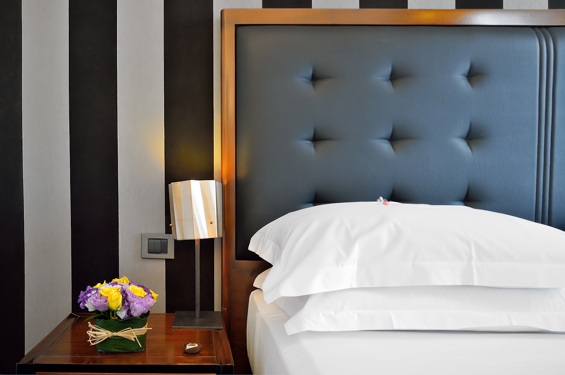 Double Deluxe City View King Bed