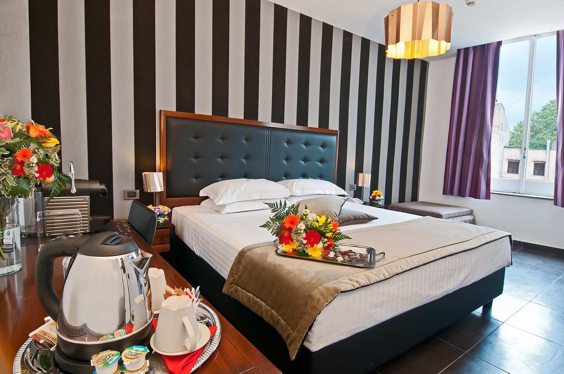 Double Deluxe City View King Bed