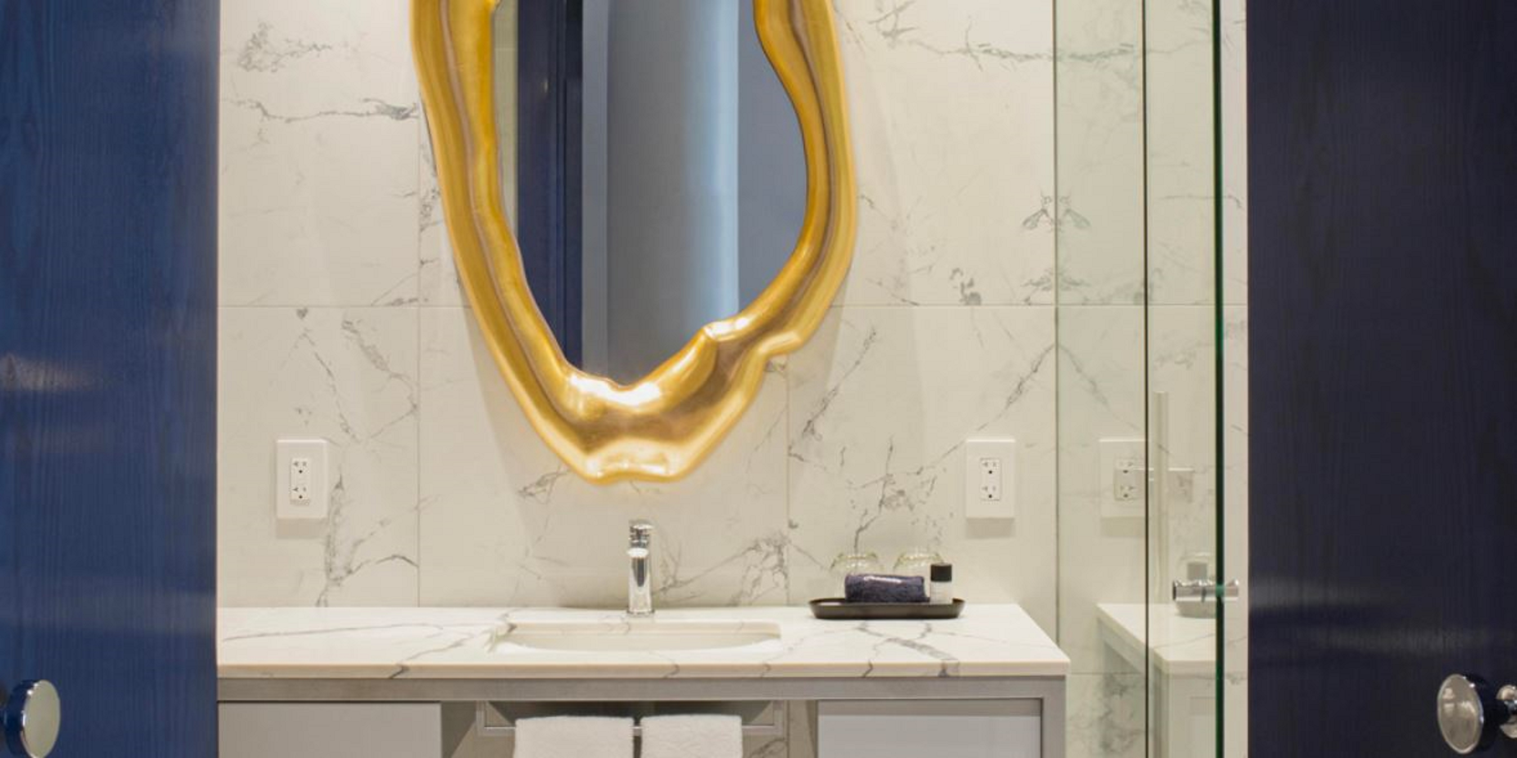 Suite Classic King Bed