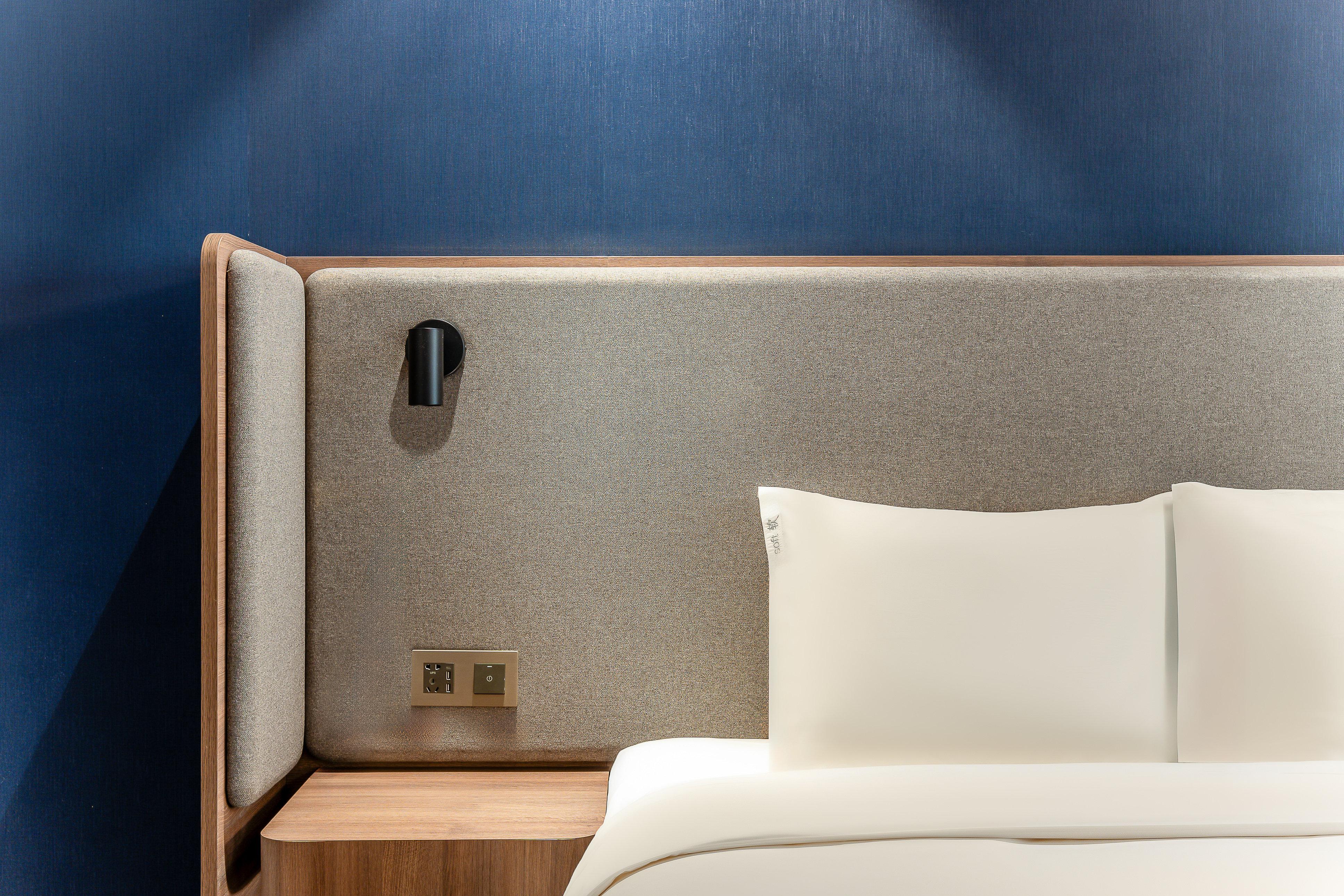 Double Accessible King Size Bed