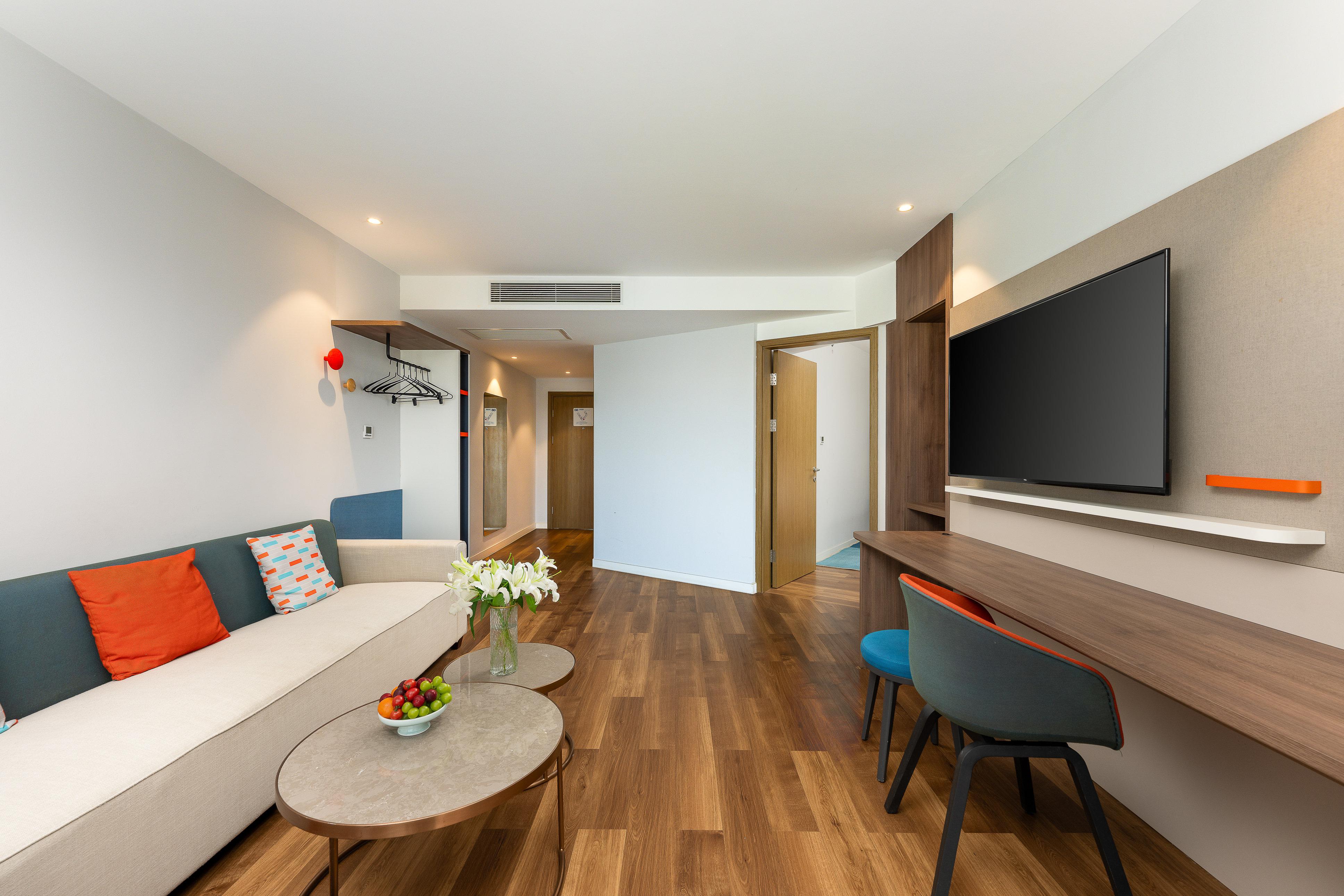 Suite King Bed One Bedroom 