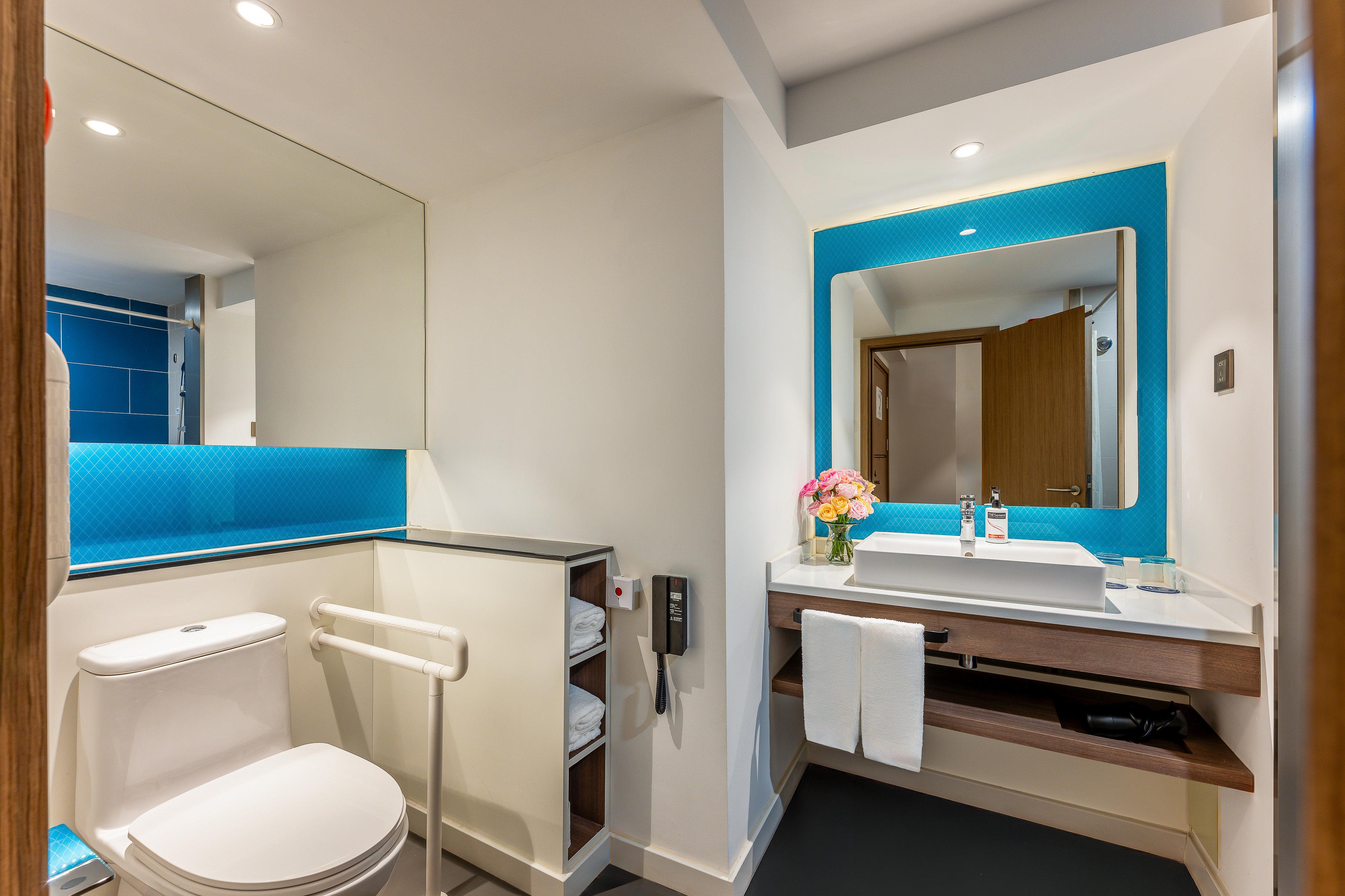 Double Accessible King Size Bed