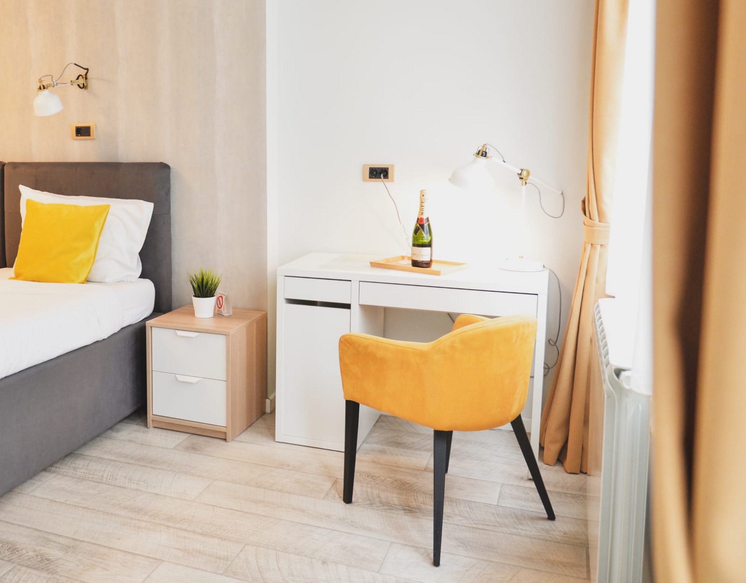 Double or Twin Standard