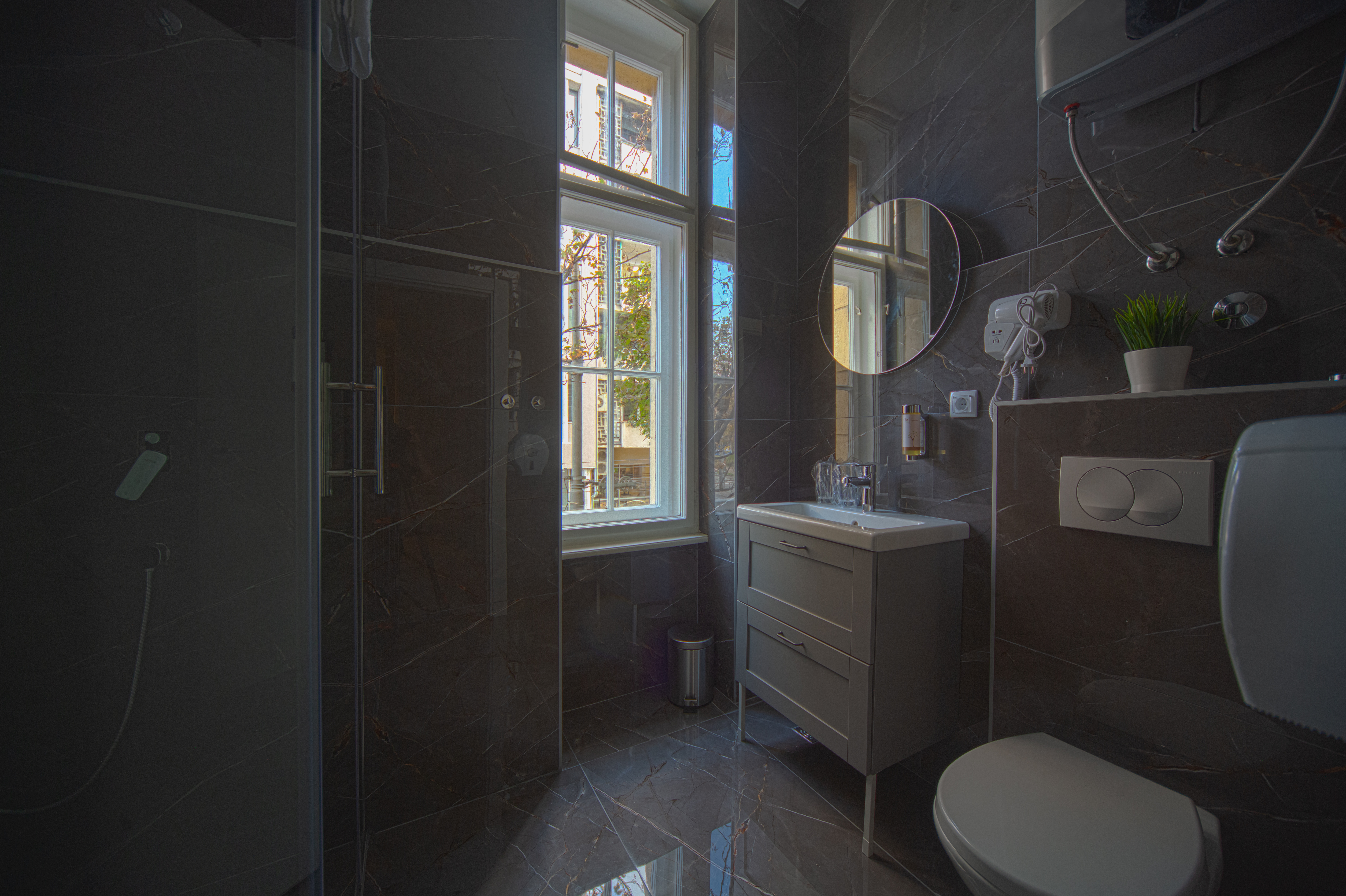 Double or Twin Deluxe