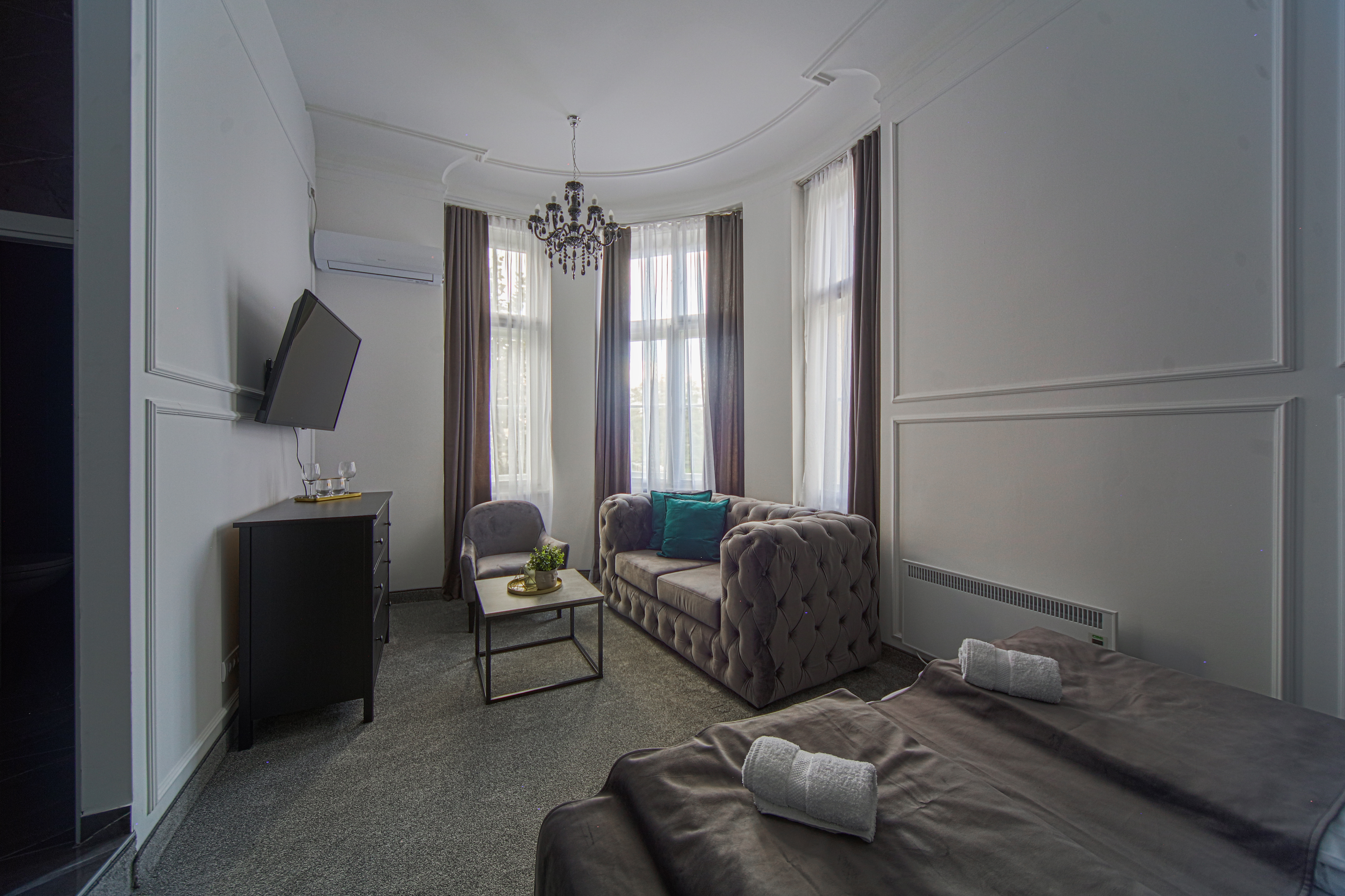 Double or Twin Superior