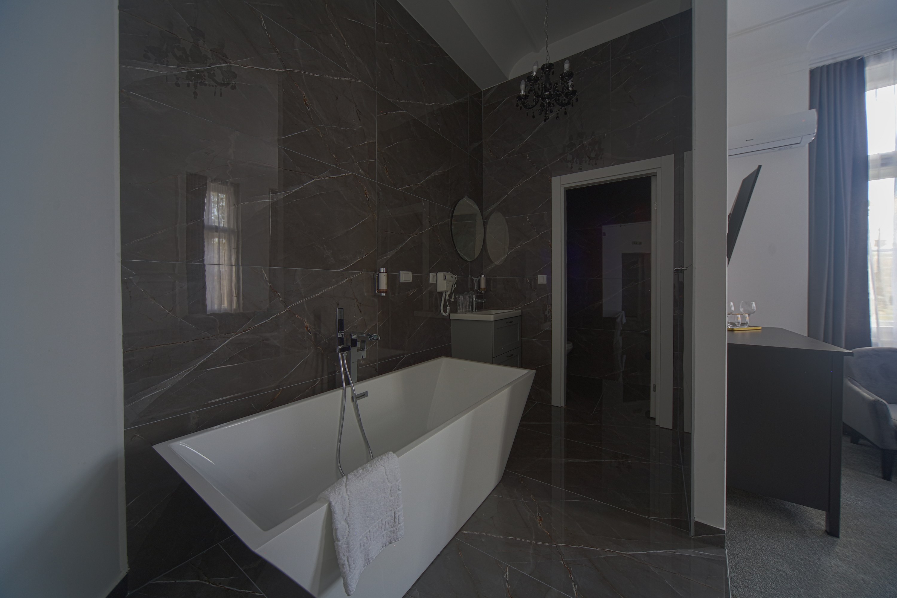 Double or Twin Executive