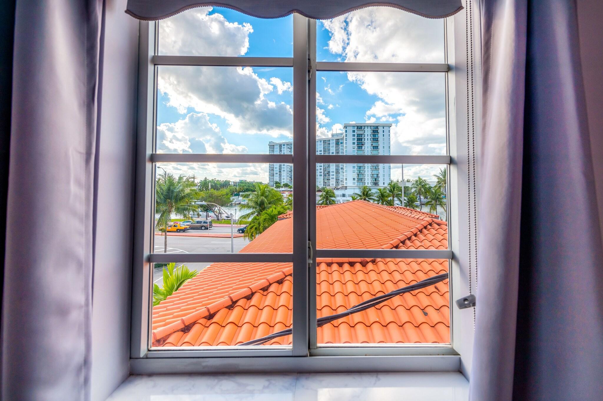 Double Deluxe Two Queen Beds