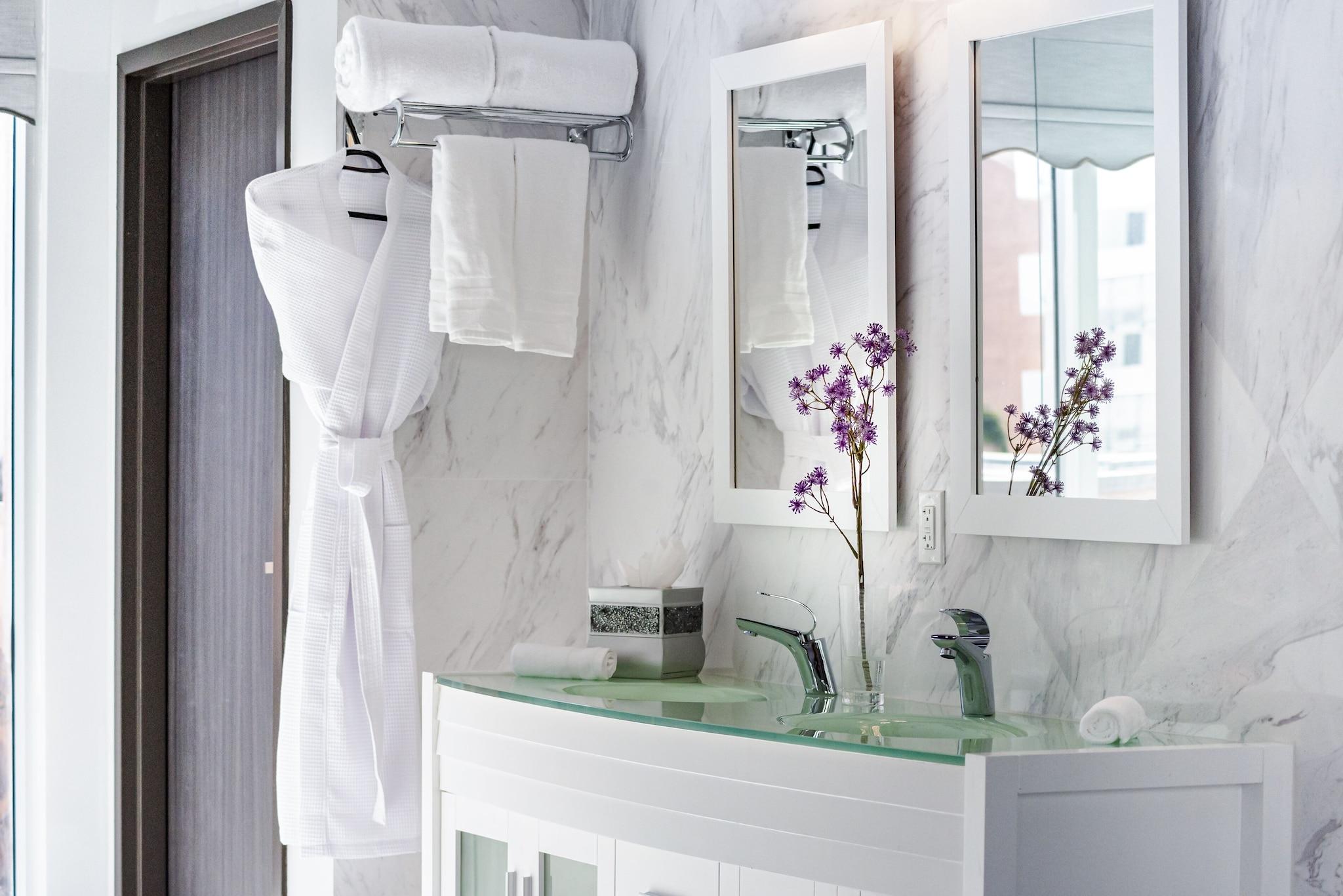 Double Deluxe King Bed