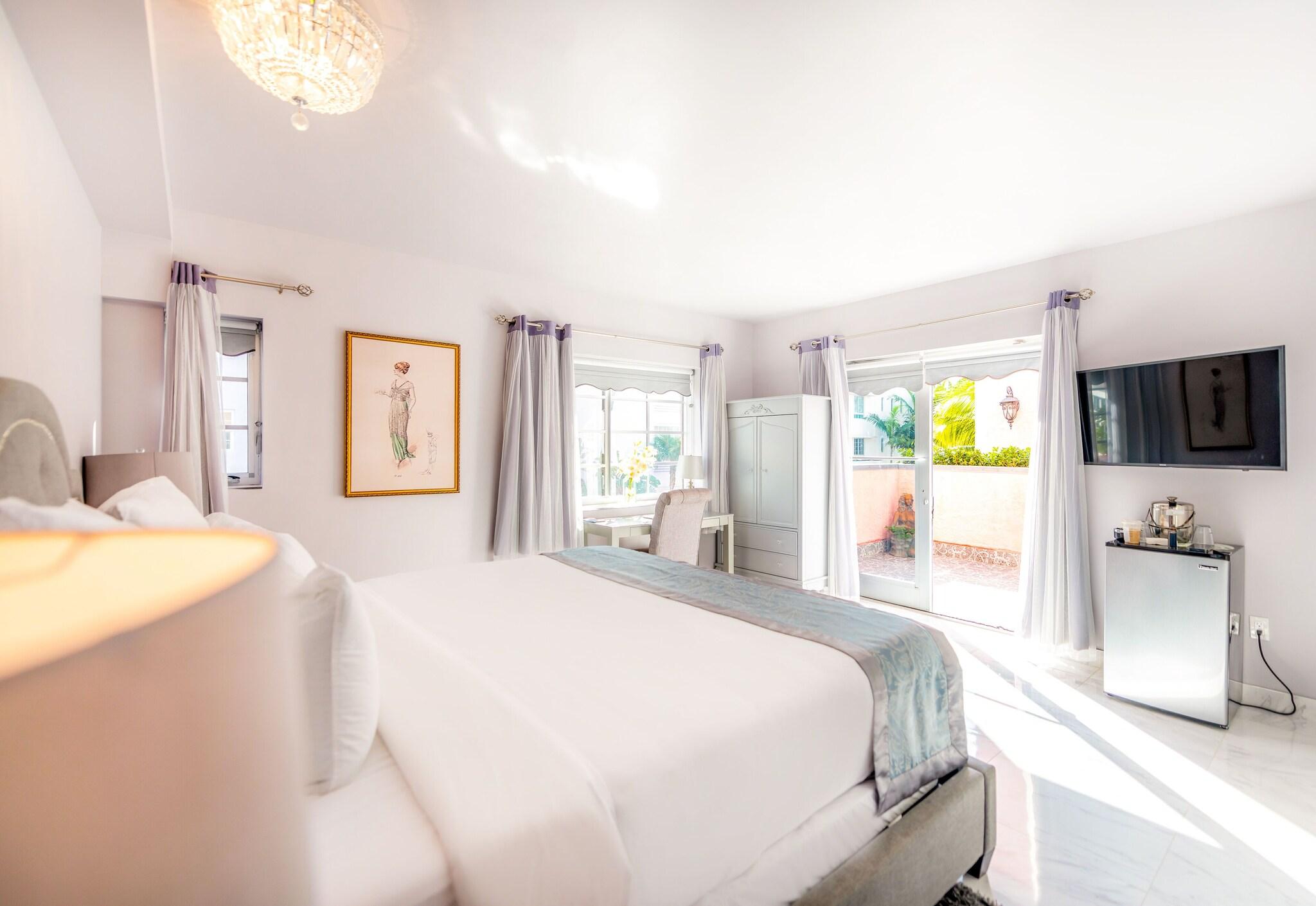 Studio King Size Bed