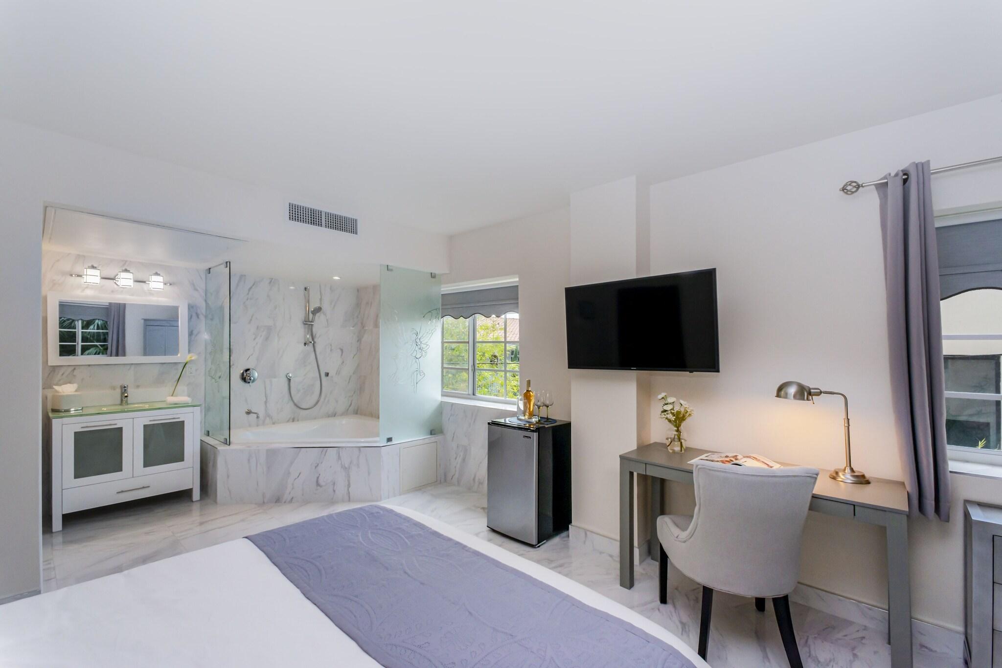 Double Deluxe King Bed