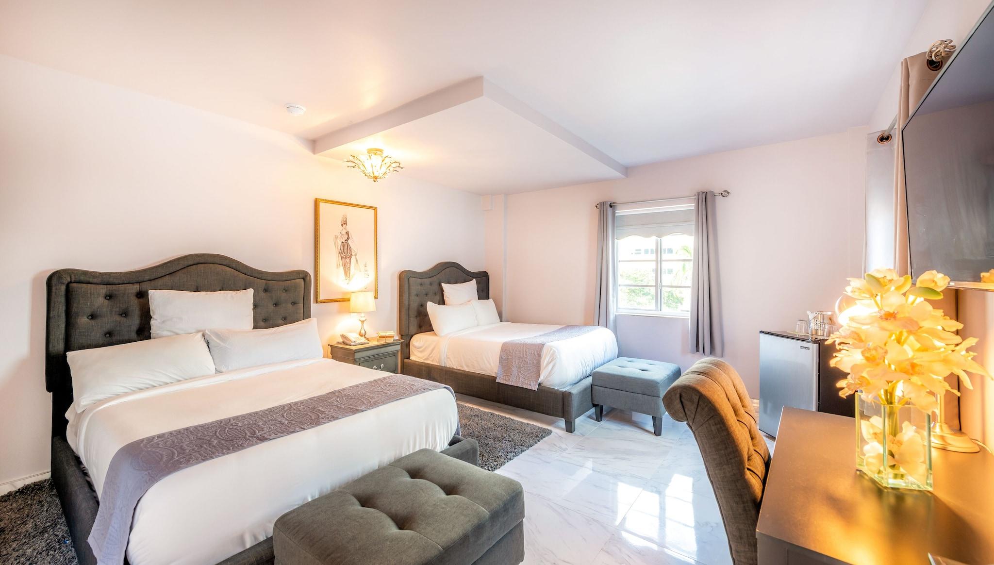 Quadruple Two Queen Beds