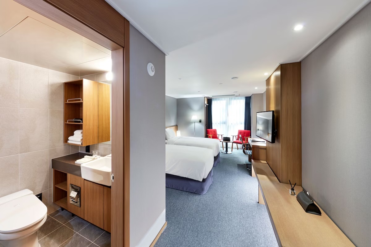 Double or Twin Standard