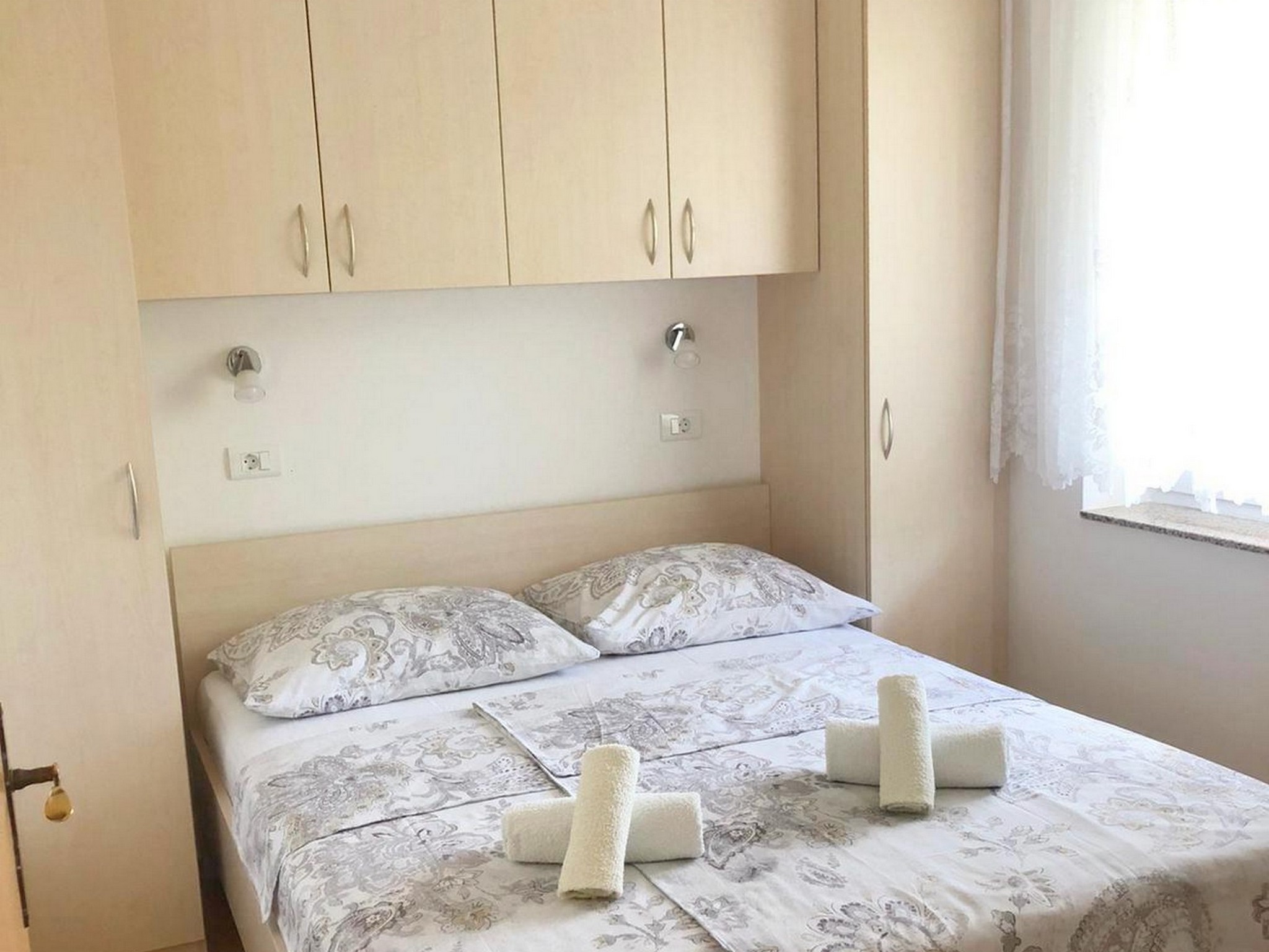 Apartment Capacity 4