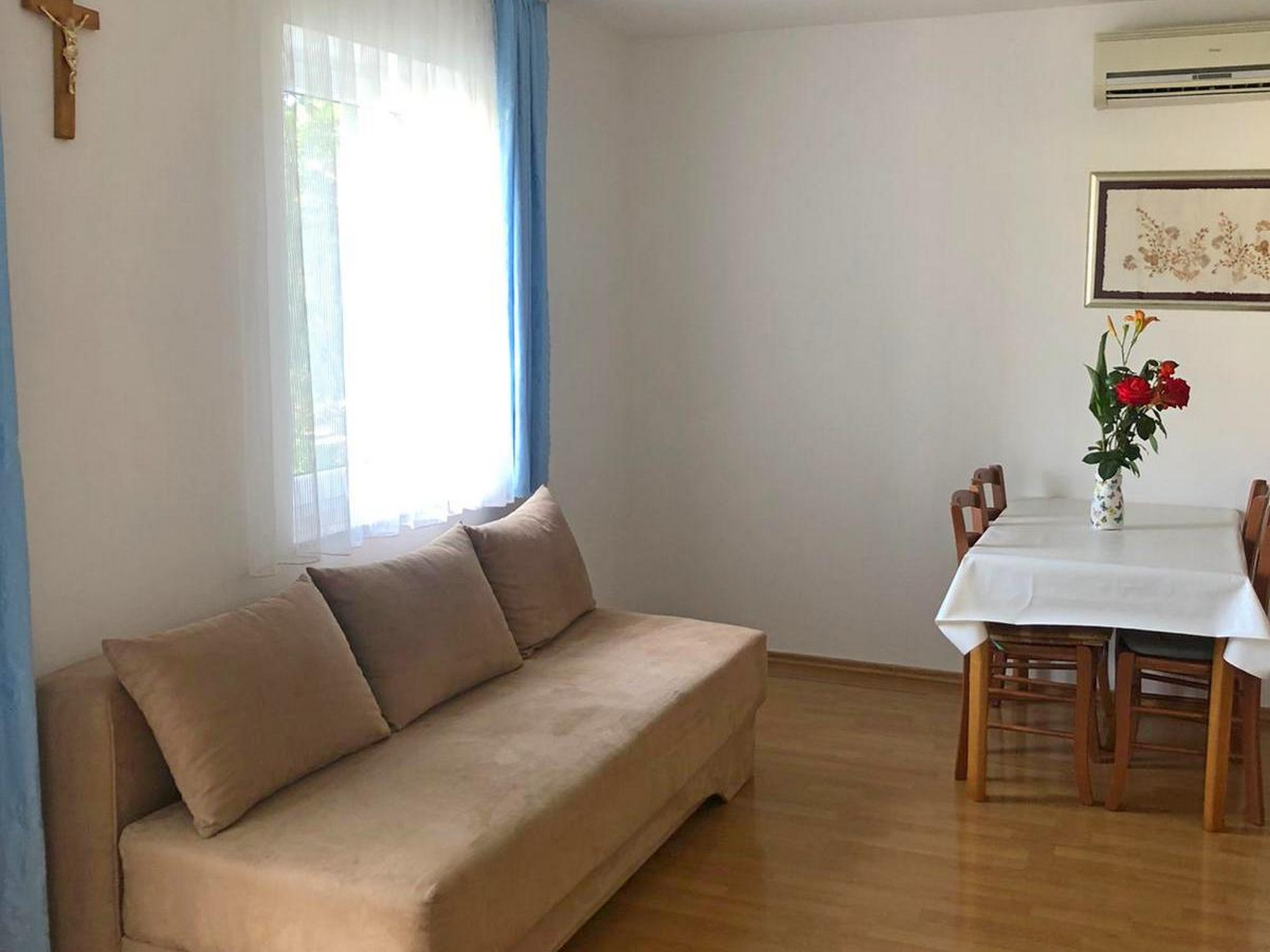 Apartment Capacity 4