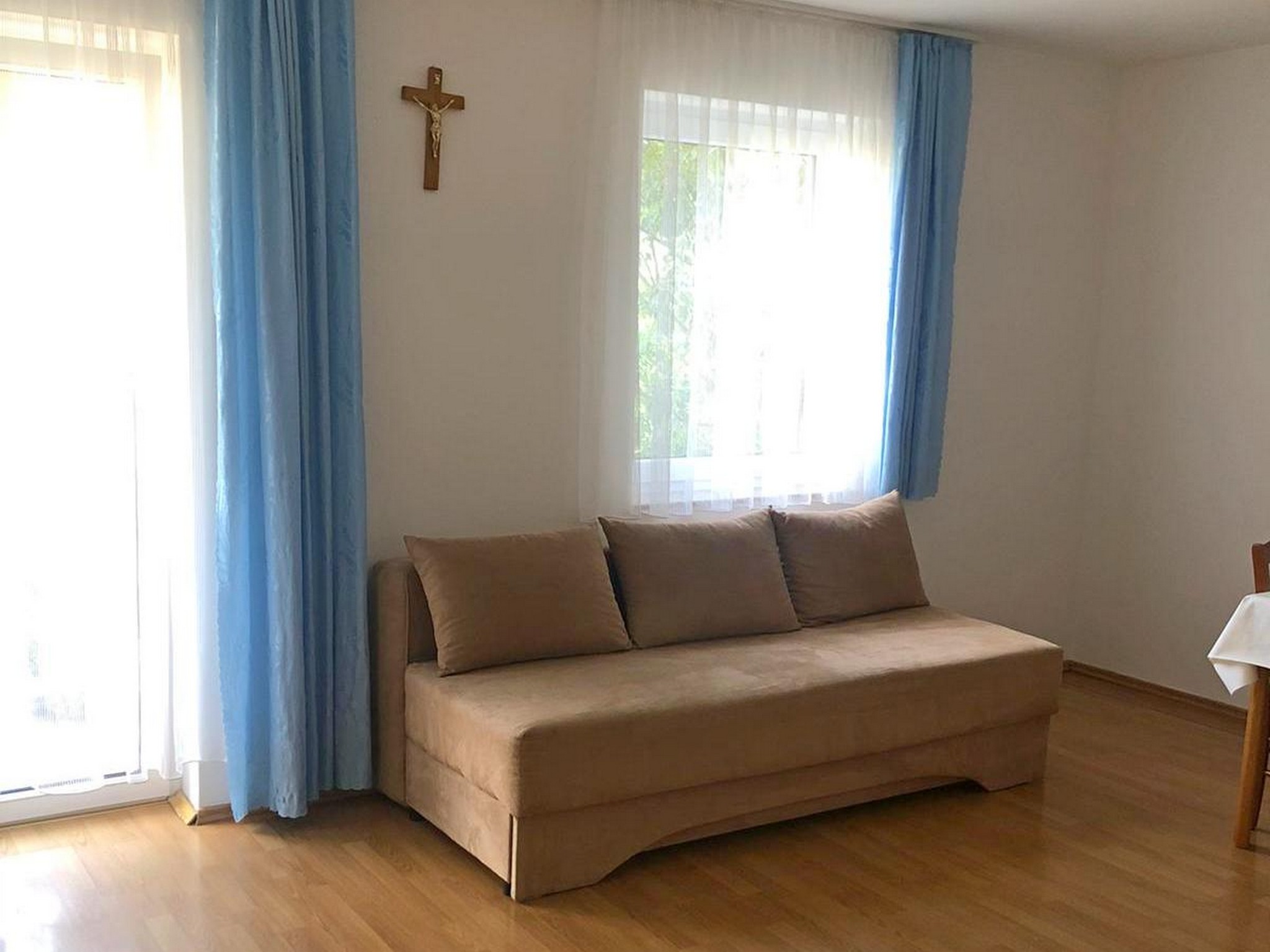 Apartment Capacity 4