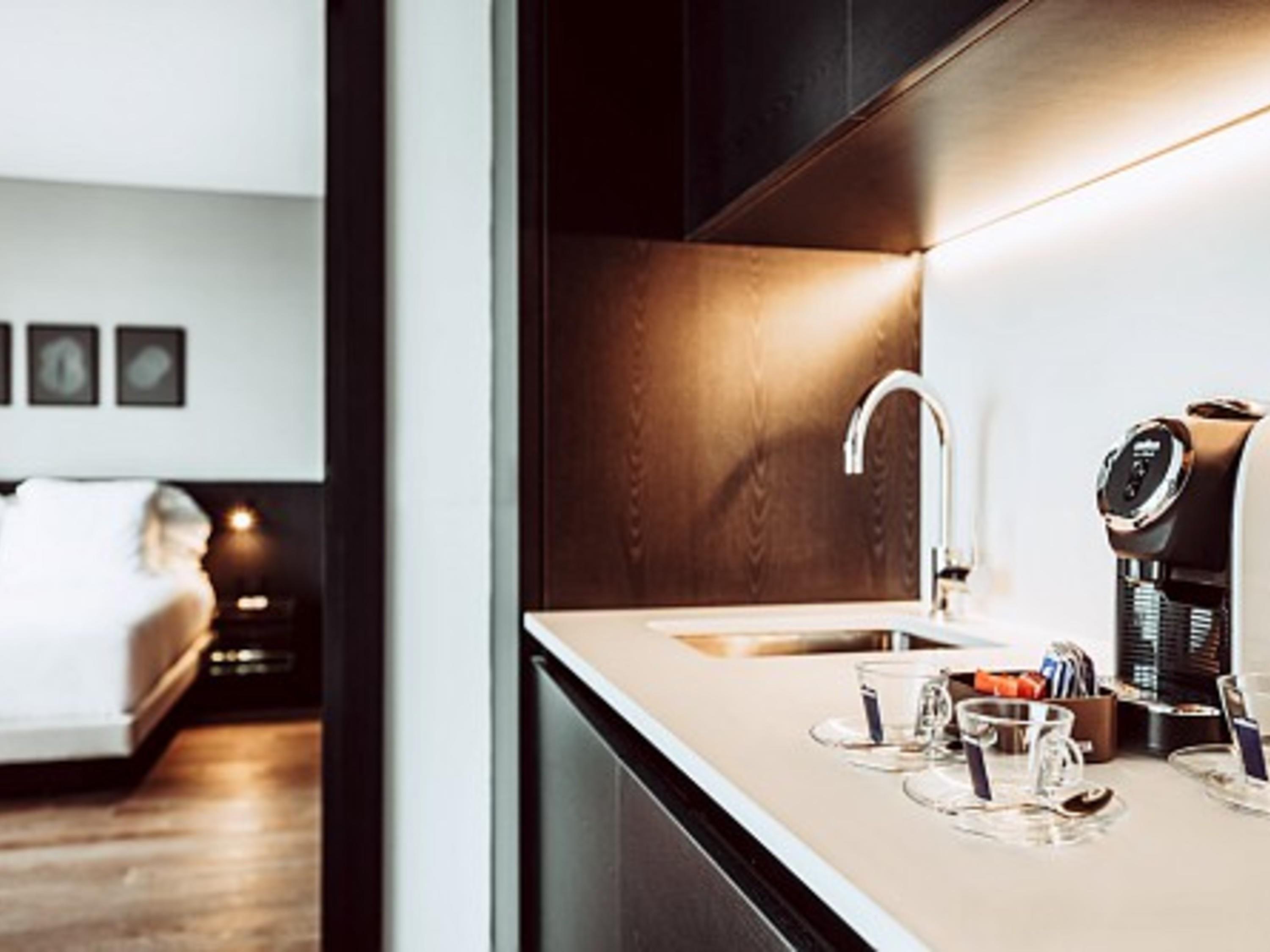 Suite Deluxe King Bed