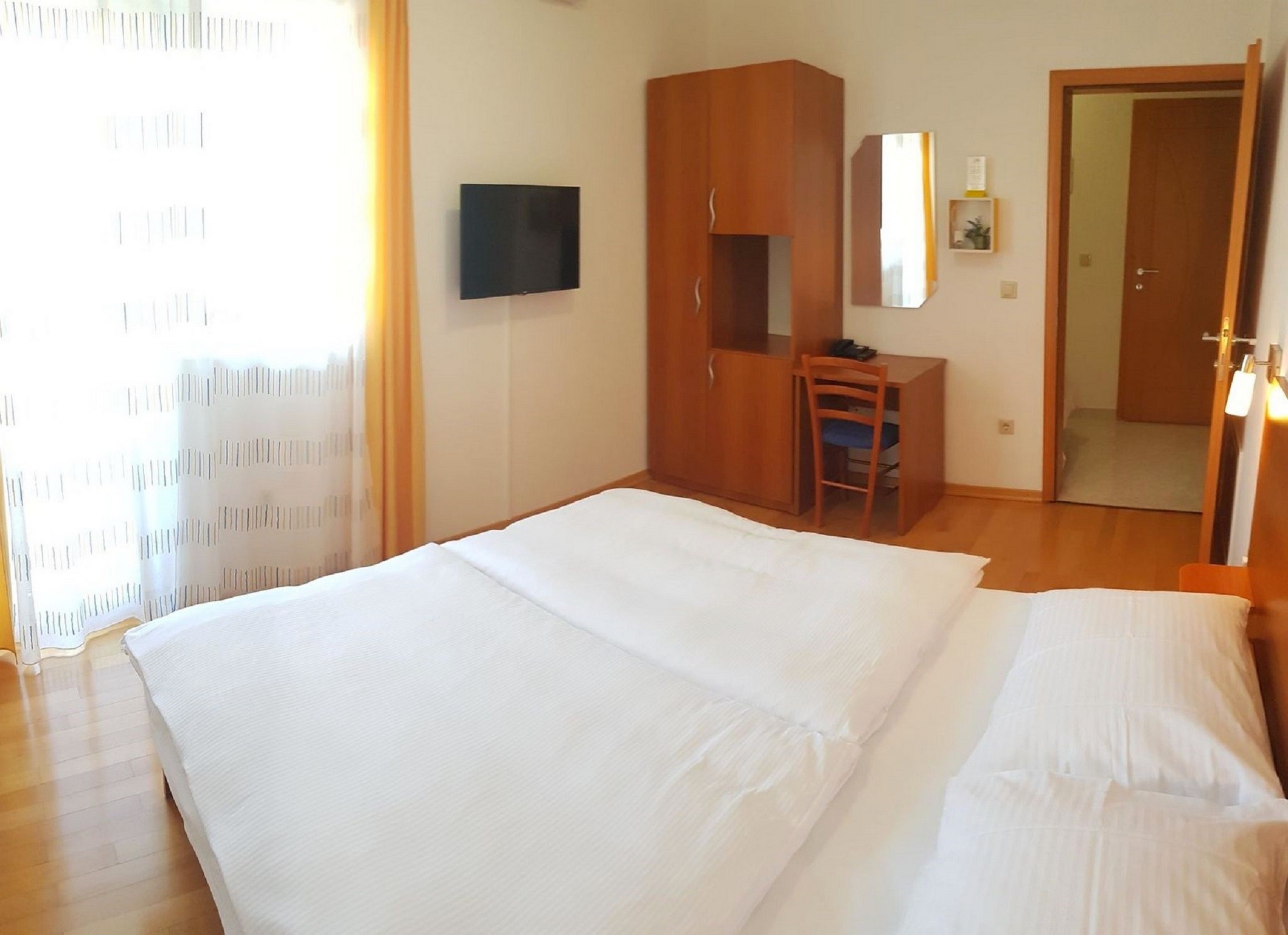 Family Room Capacity 4