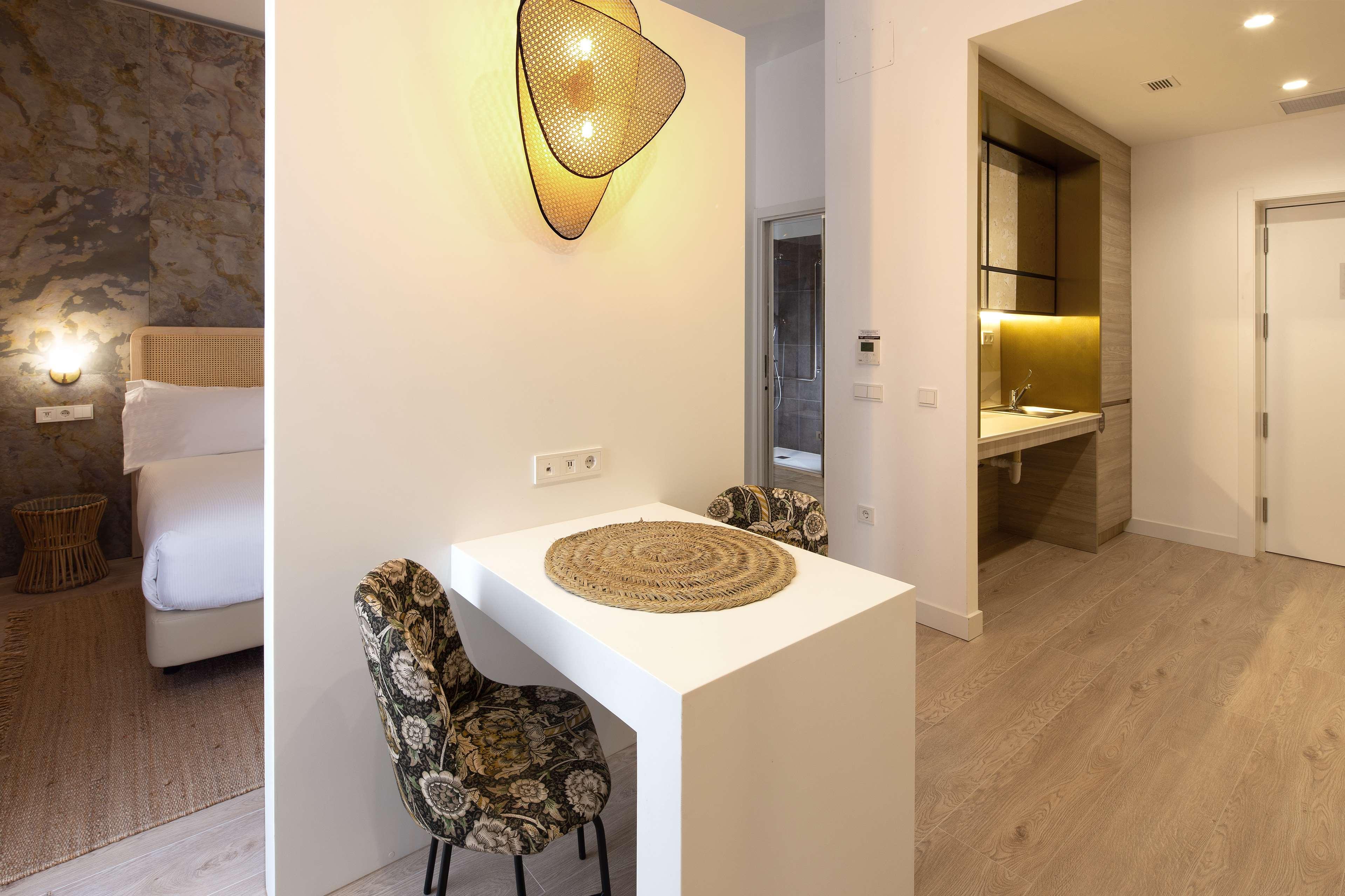 Double Accessible King Size Bed