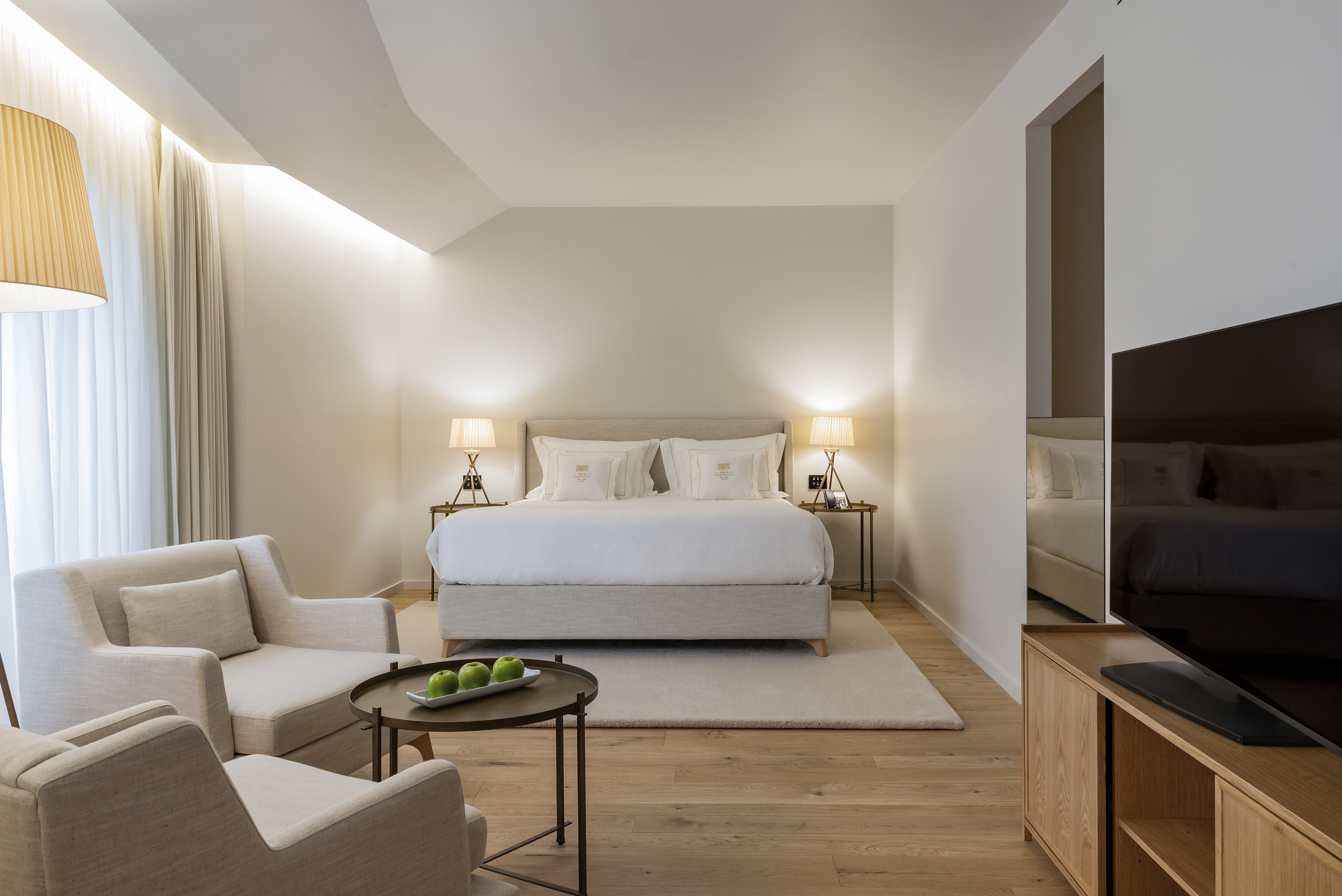 Suite King Bed One Bedroom 