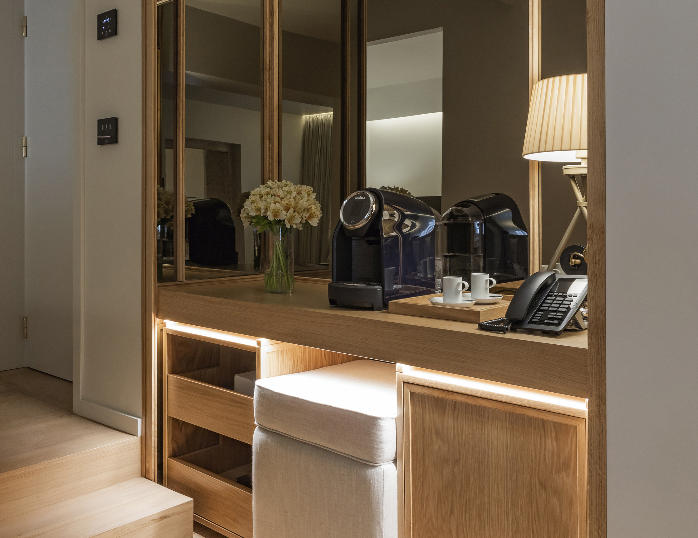 Suite King Bed One Bedroom 