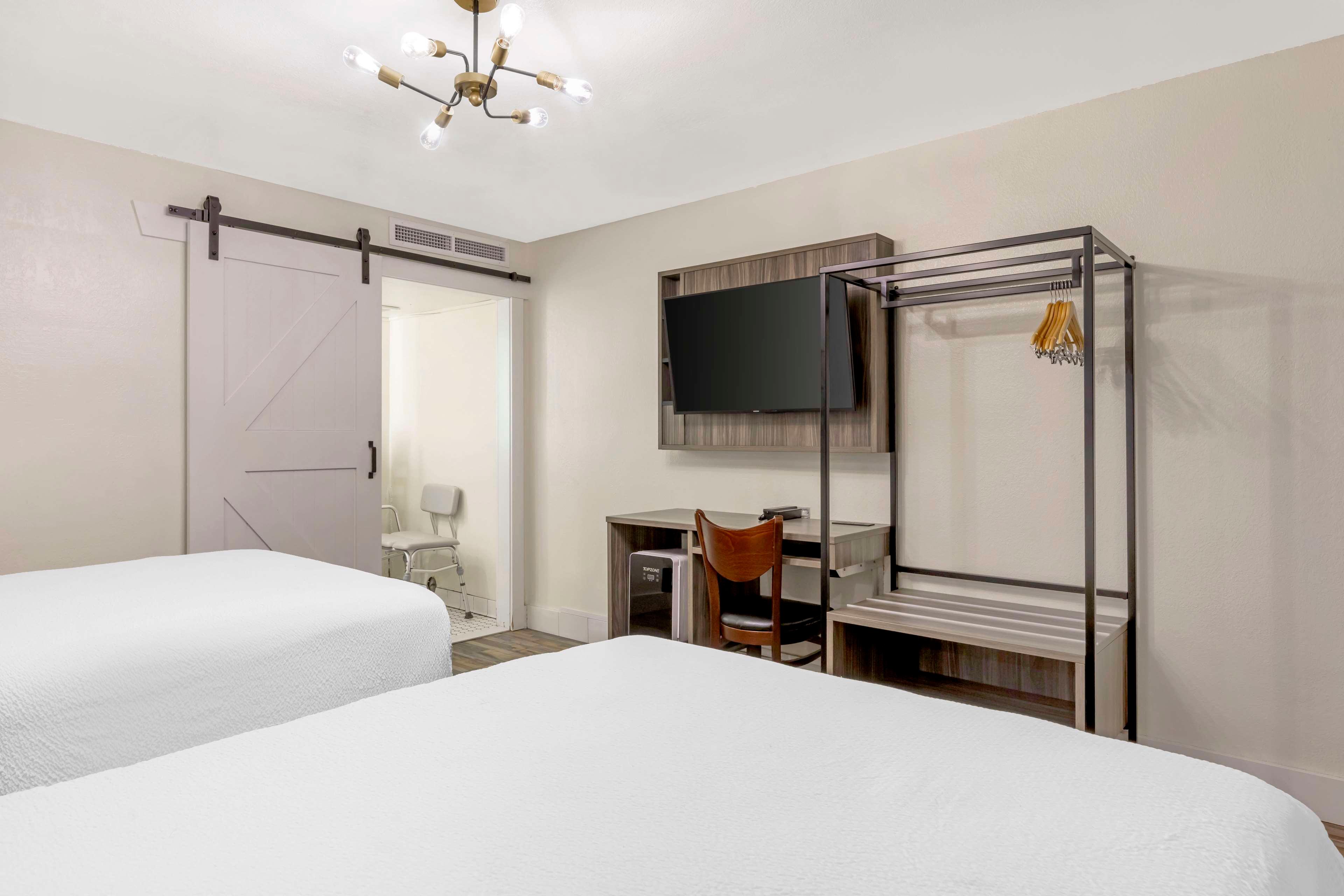 Quadruple Accessible