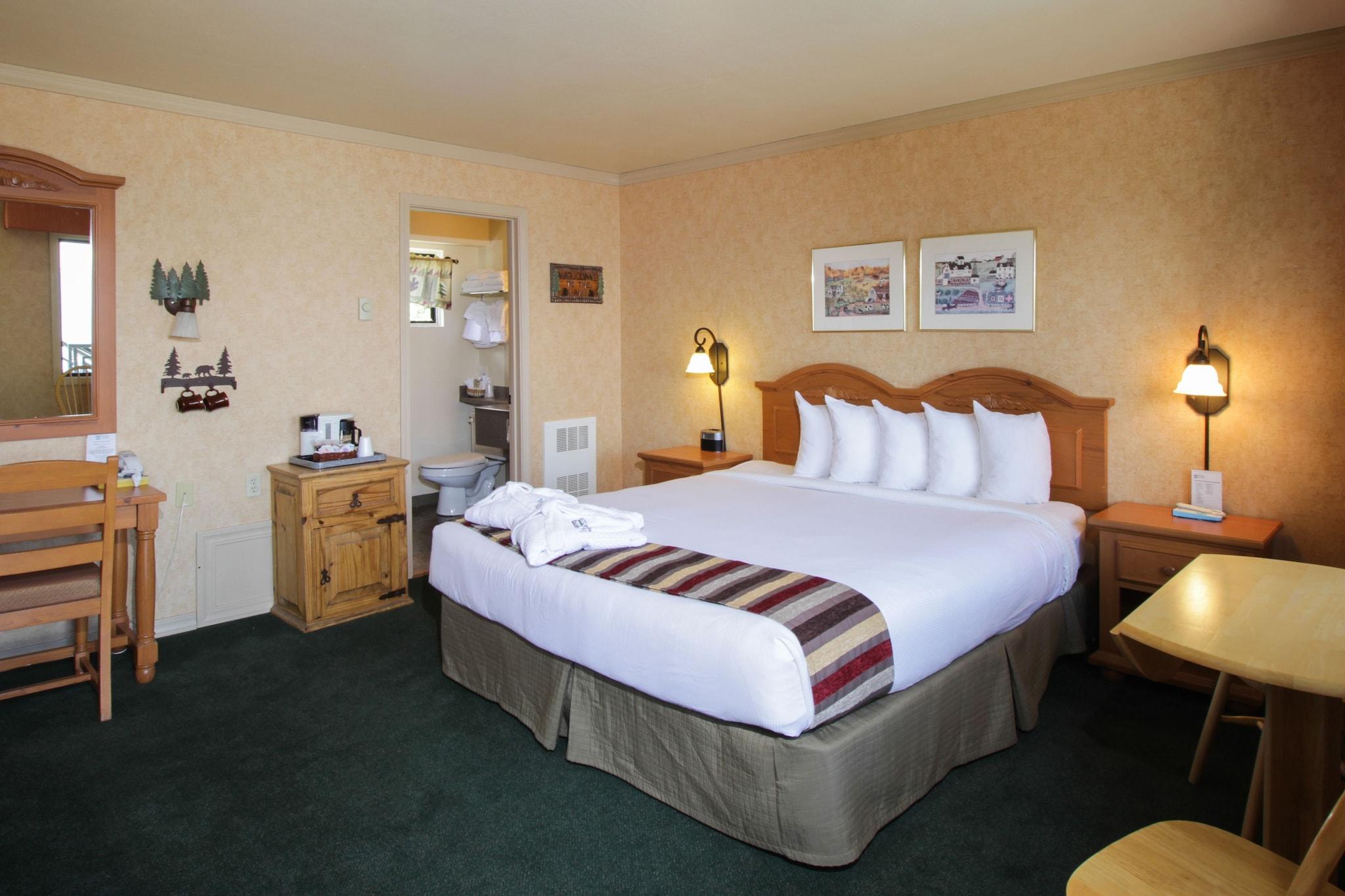 Double Deluxe King Bed