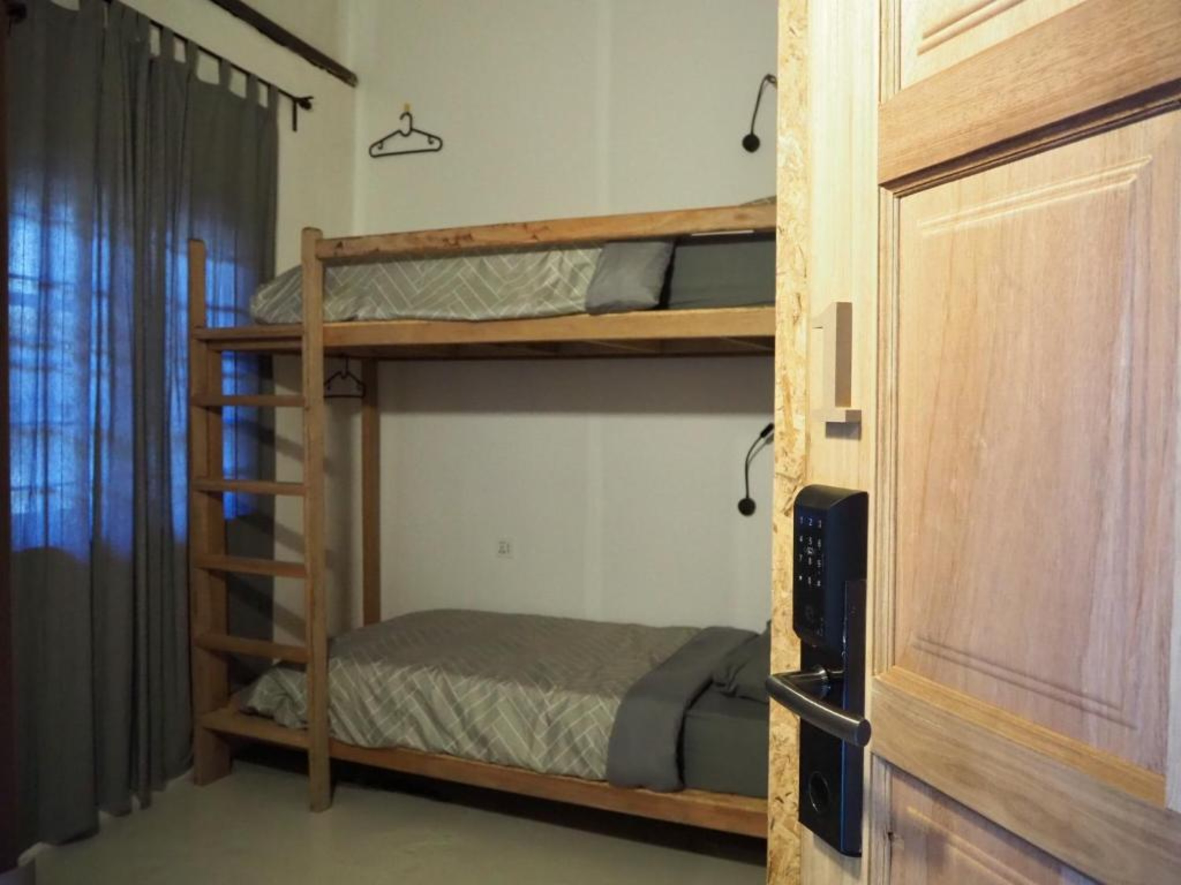 Bed in Dormitory Standard