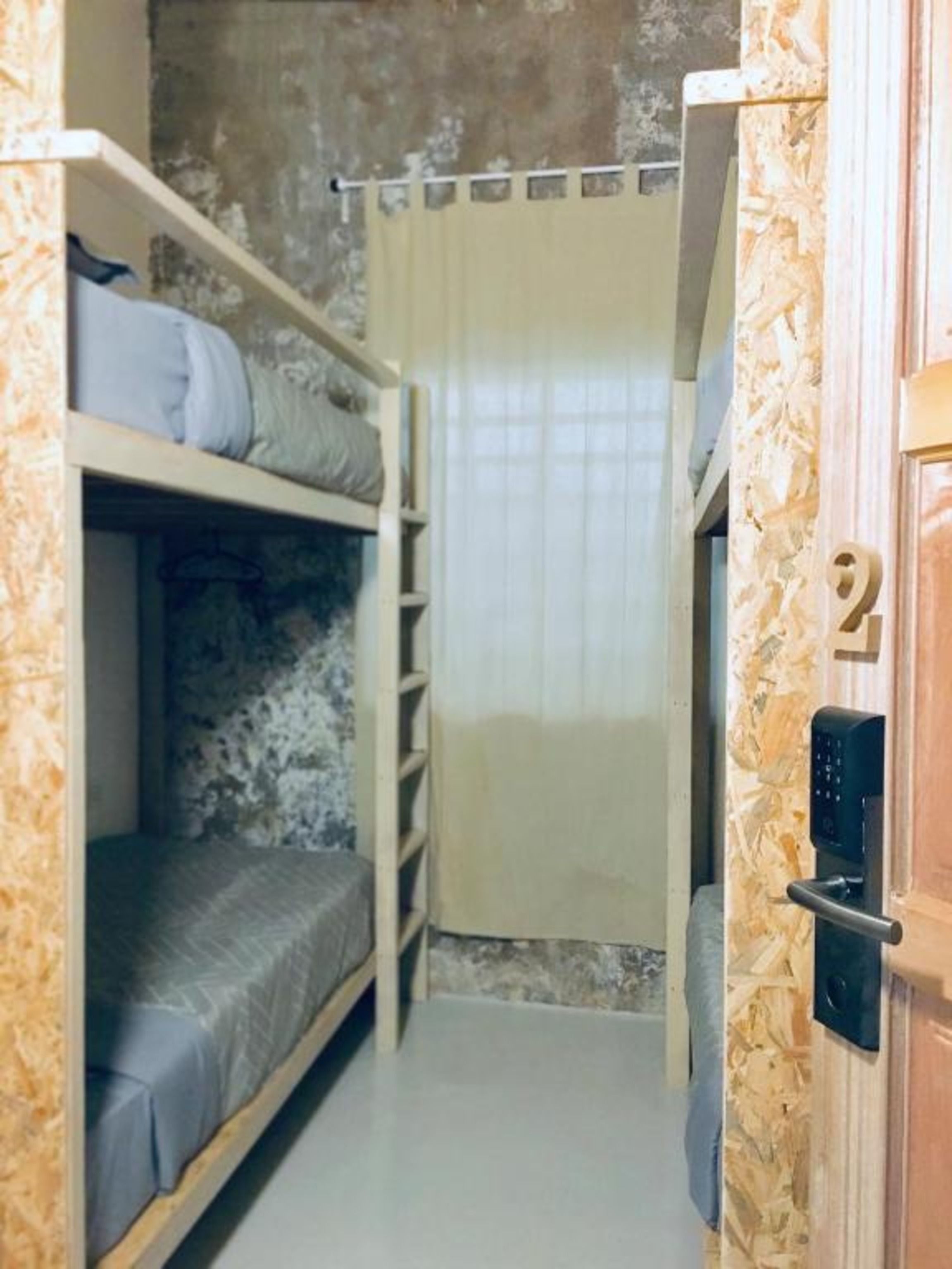 Bed in Dormitory Standard