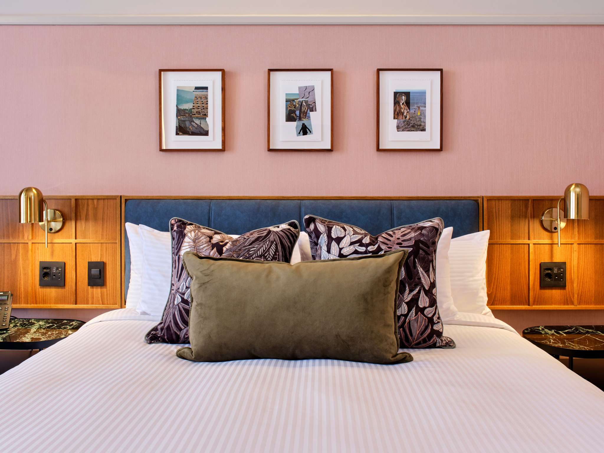 Double King Size Bed