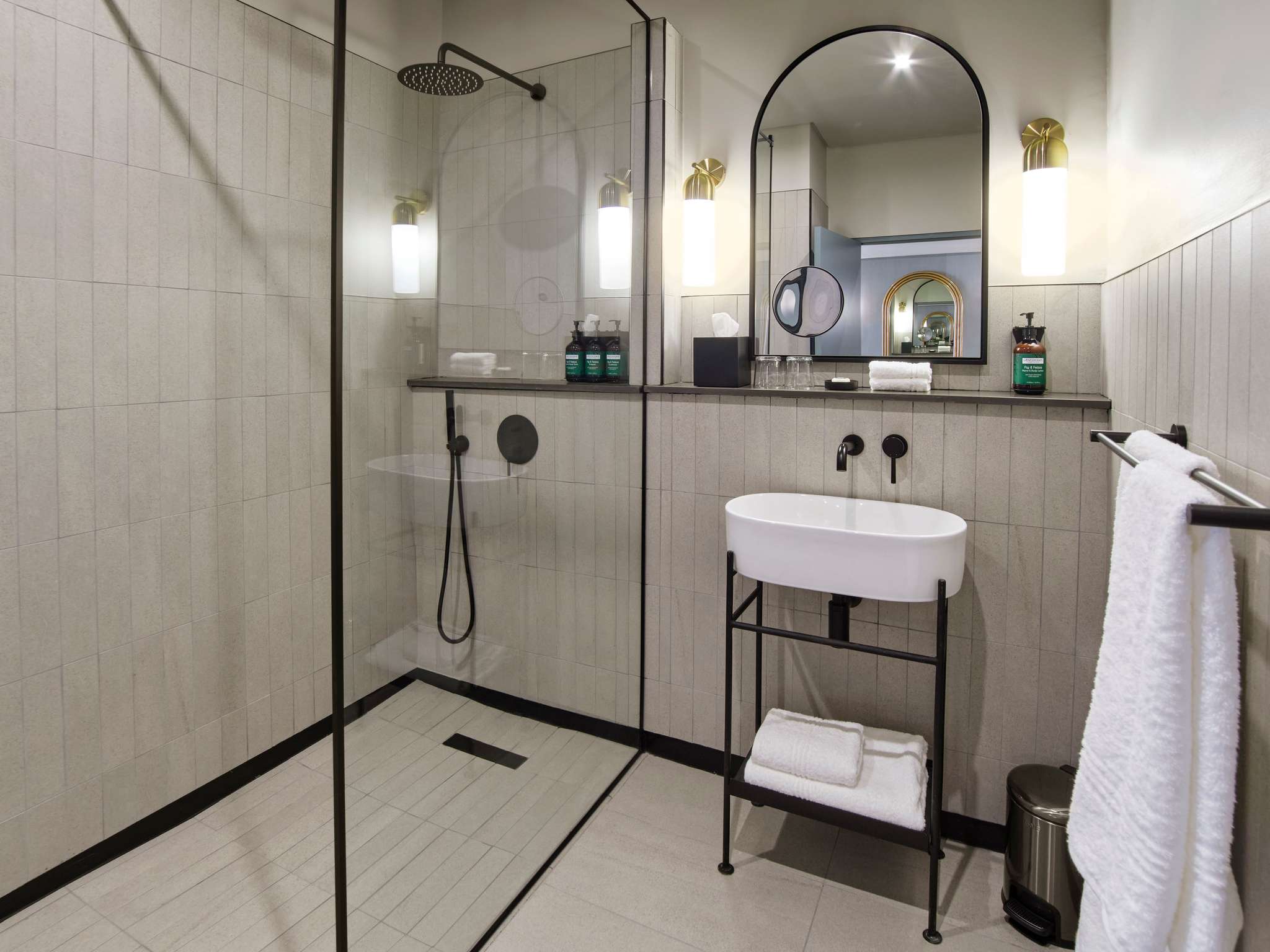 Double King Size Bed