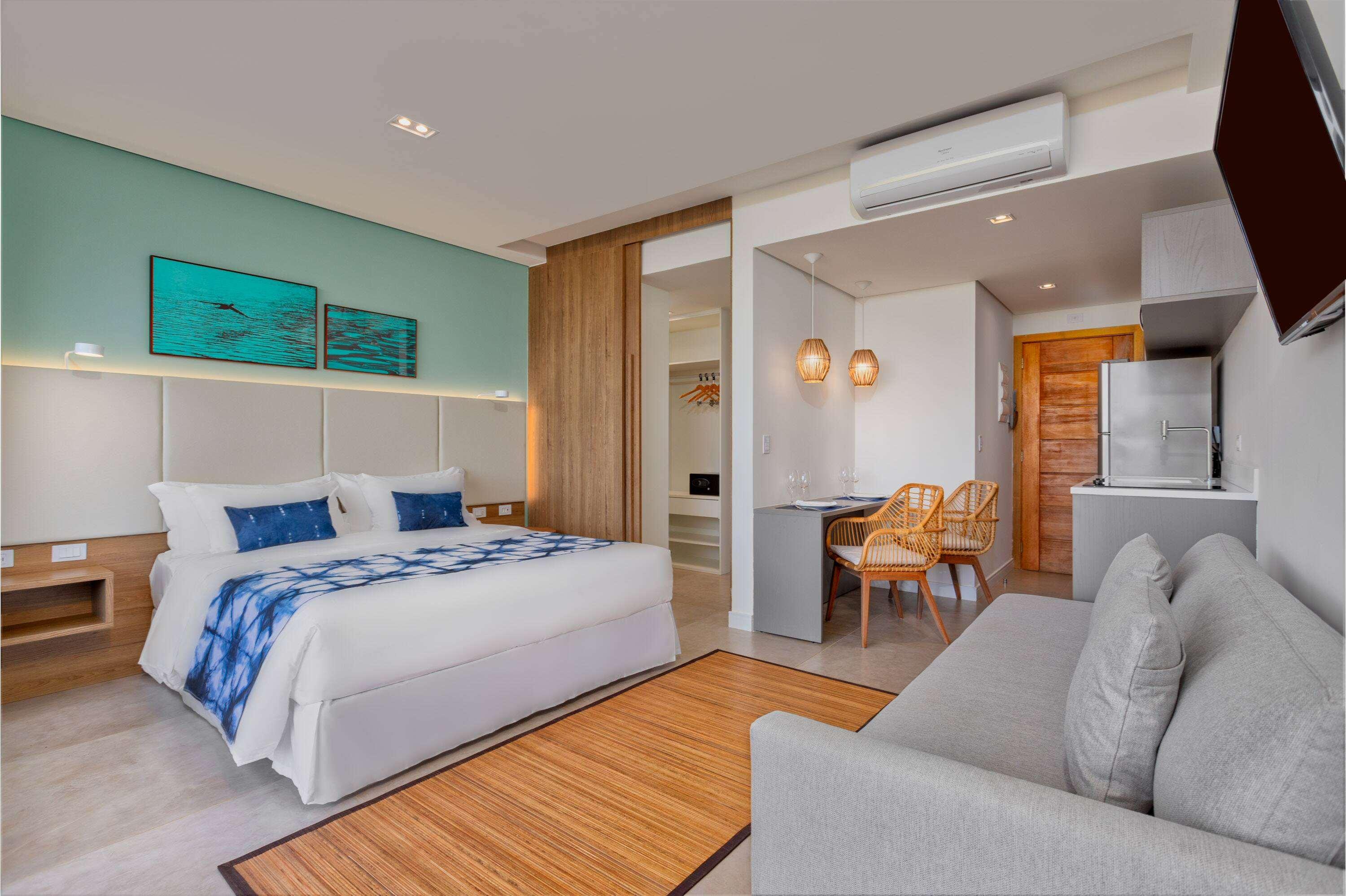 Villa Queen Size Bed