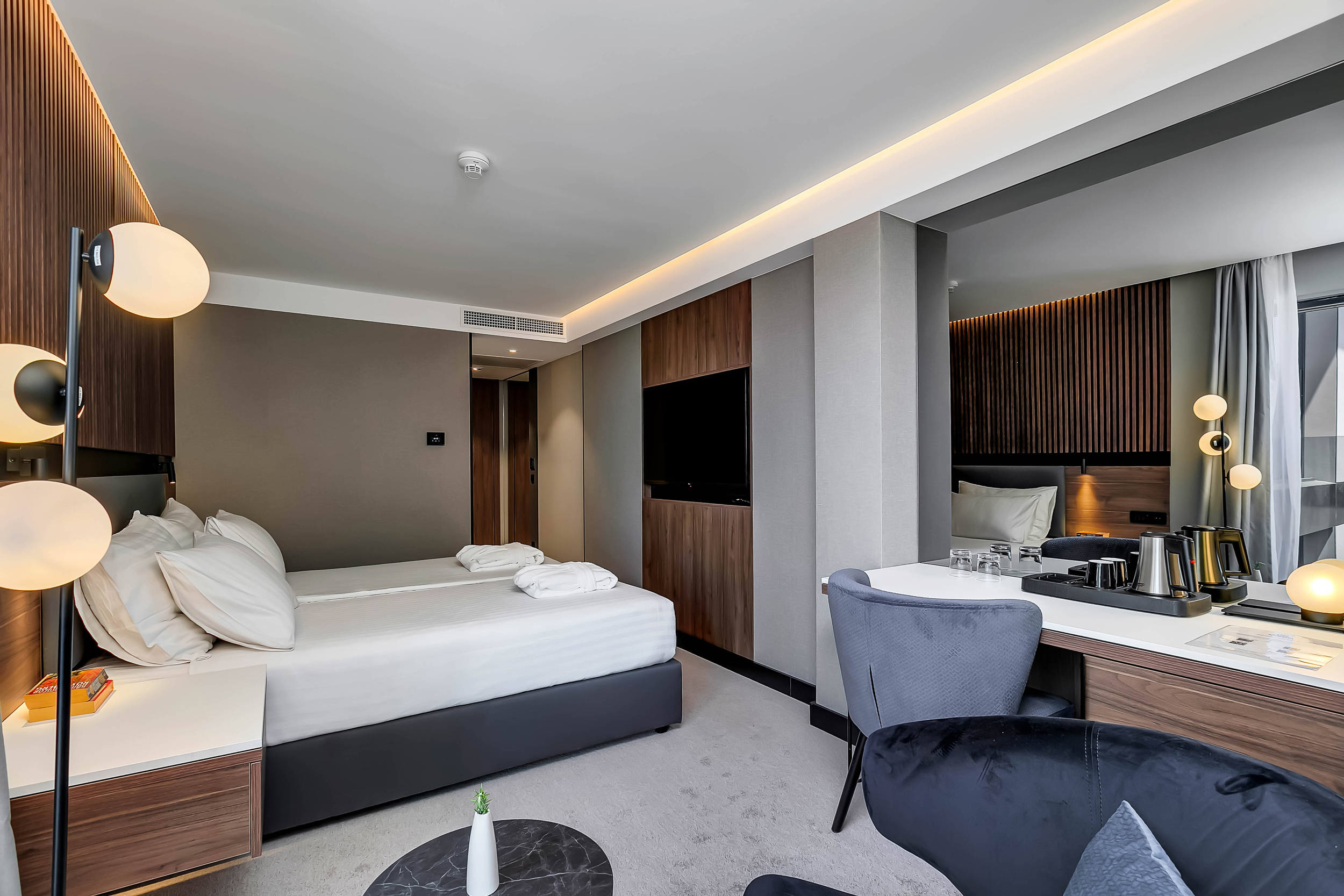 Double or Twin Standard