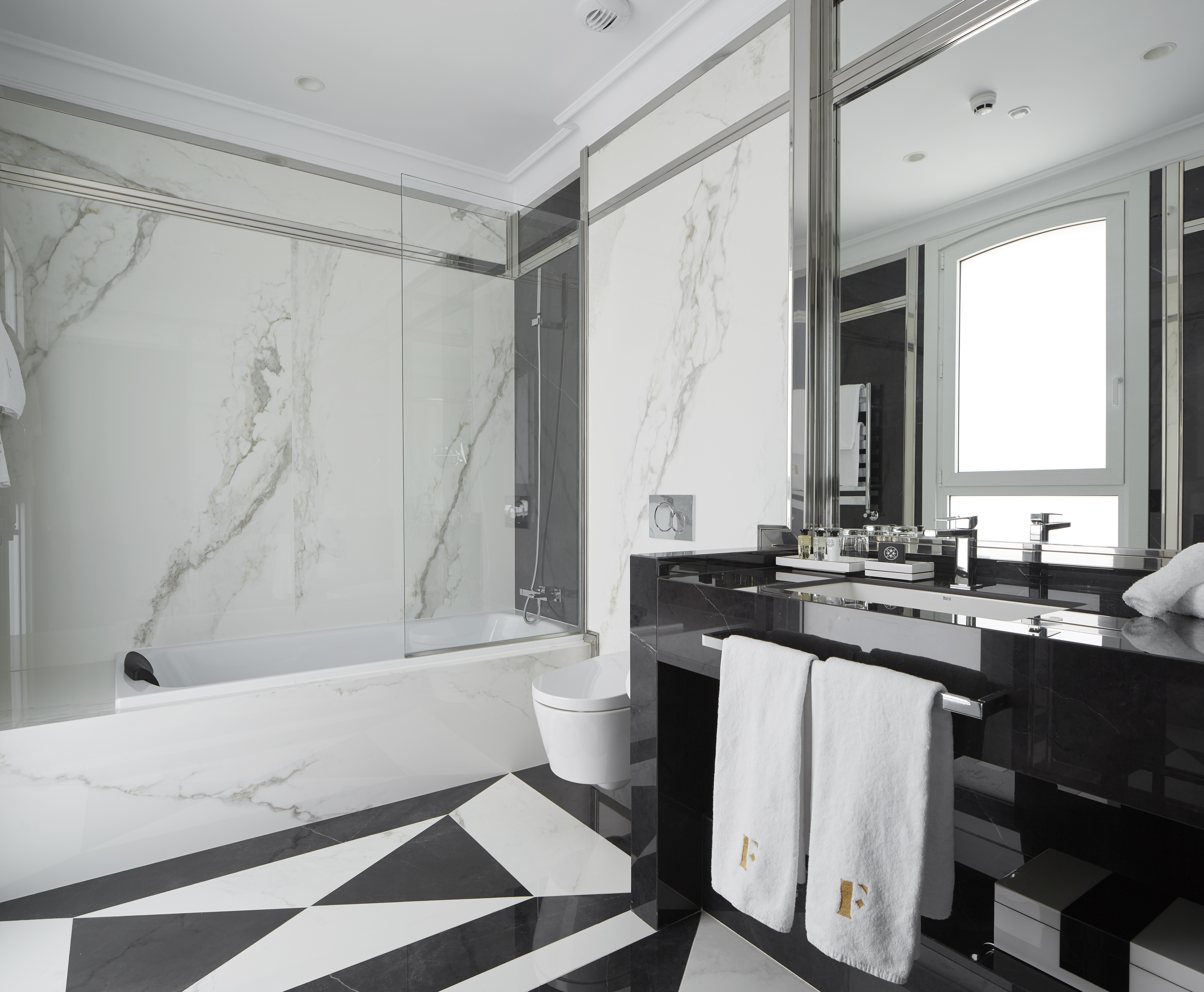 Double Classic City View