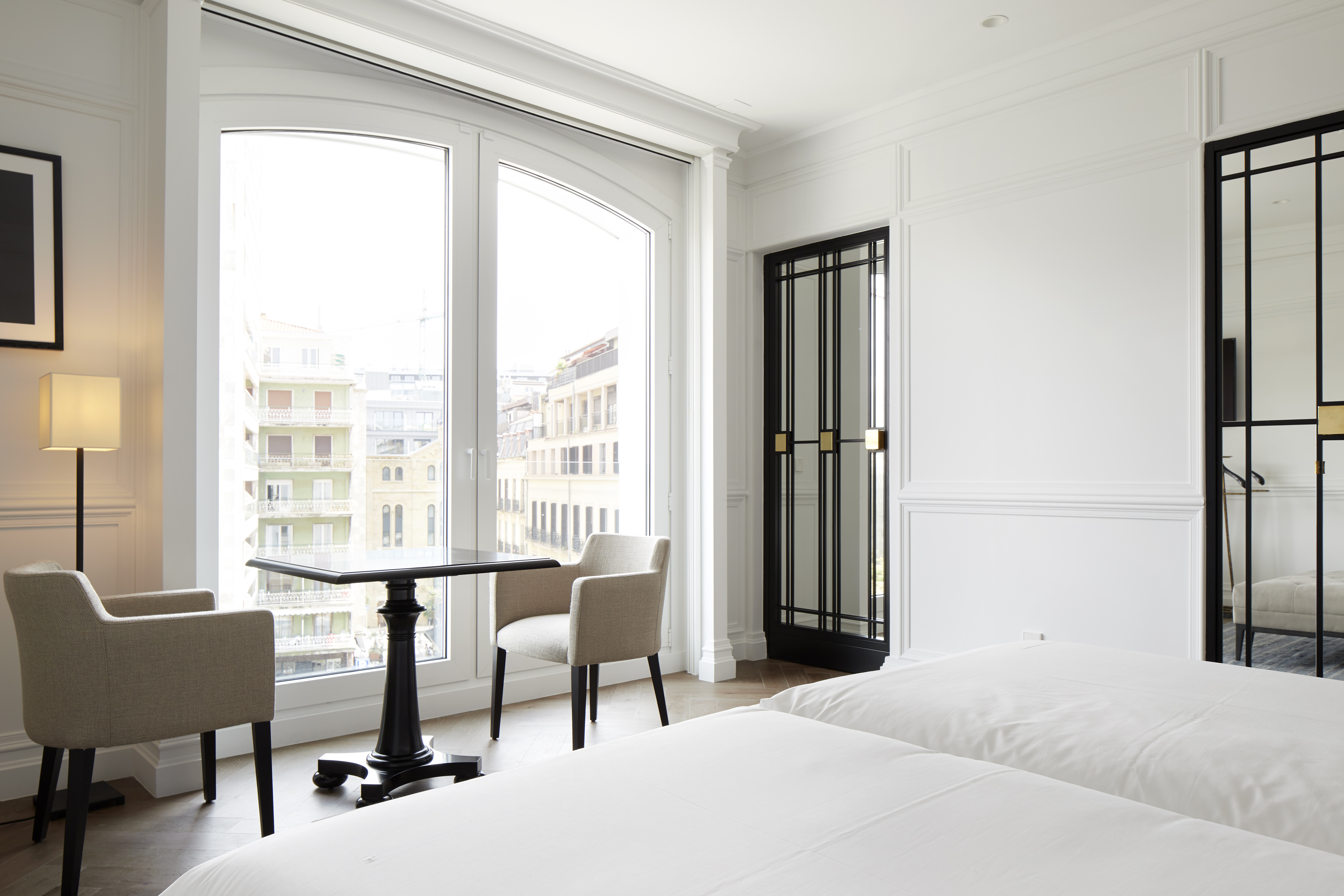 Double Classic City View