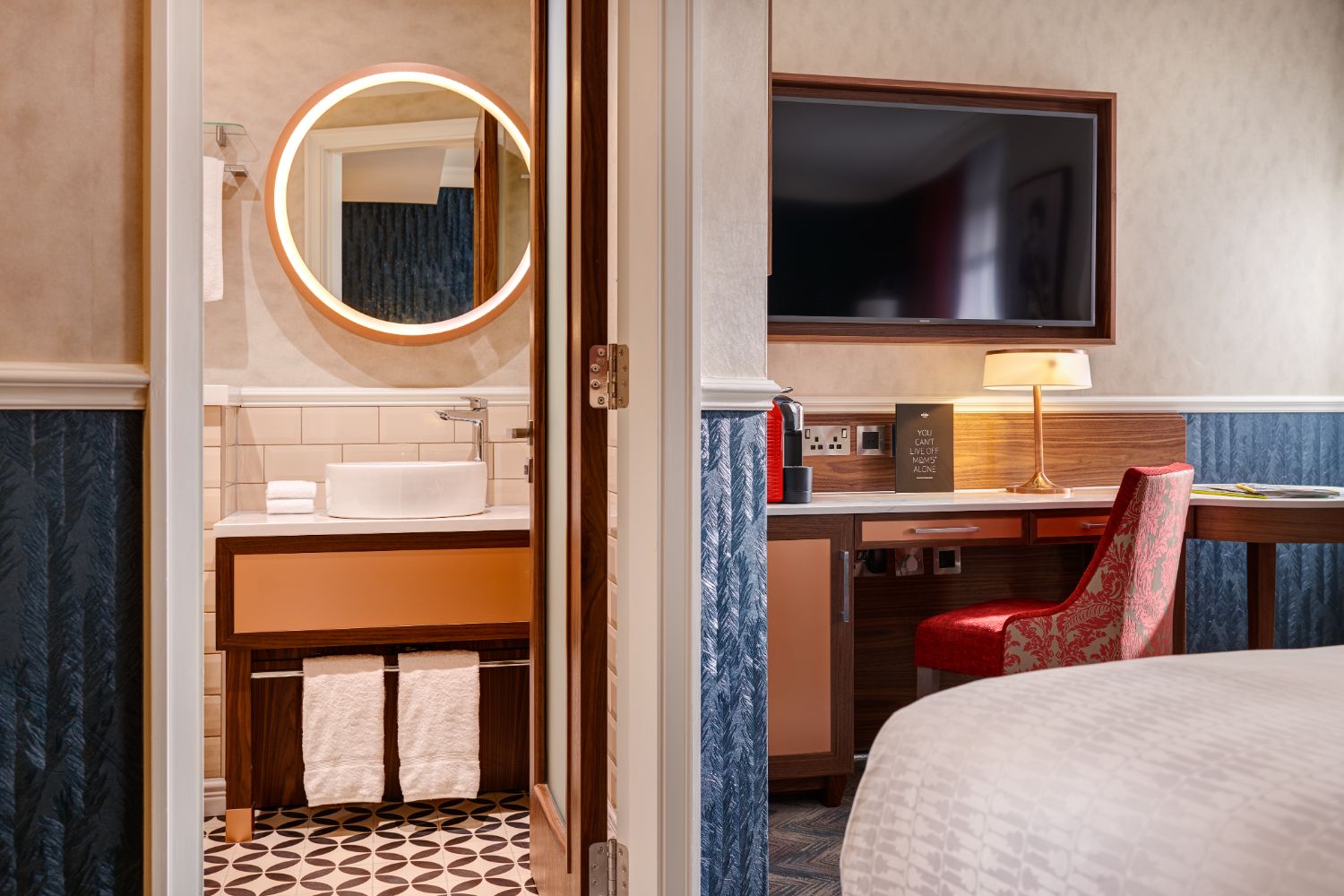 Junior Suite Standard