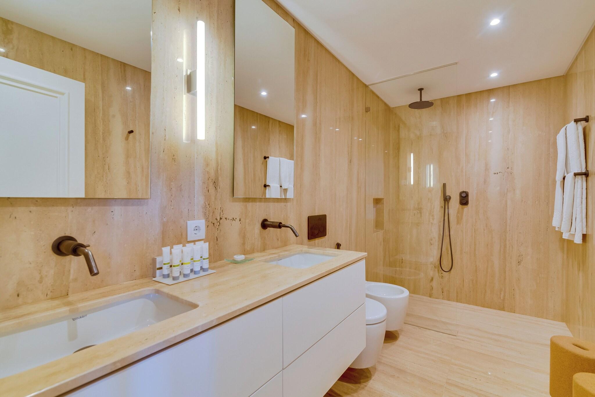 Townhome Deluxe Three Bedroom