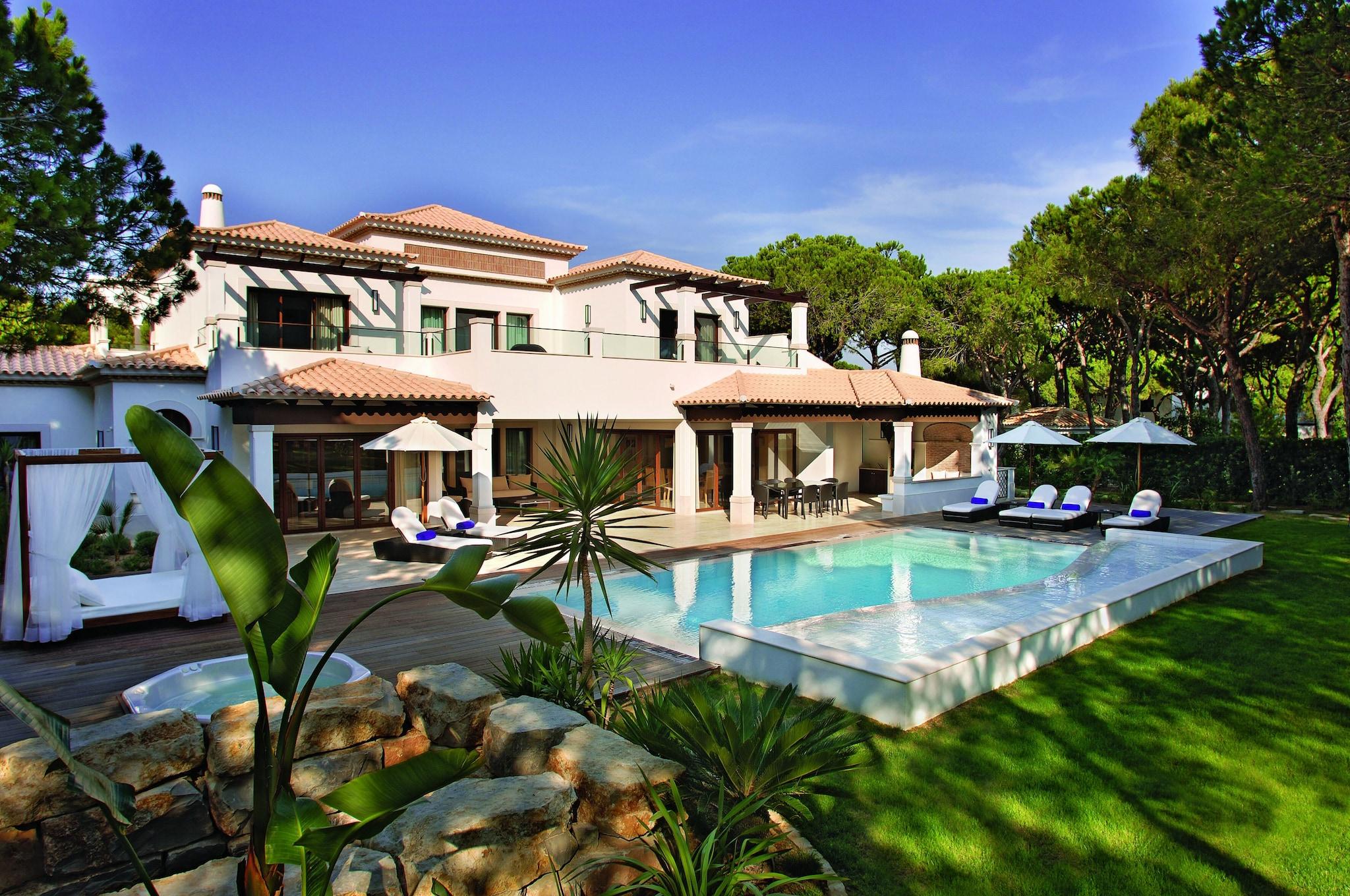 Villa Deluxe Two Double Beds