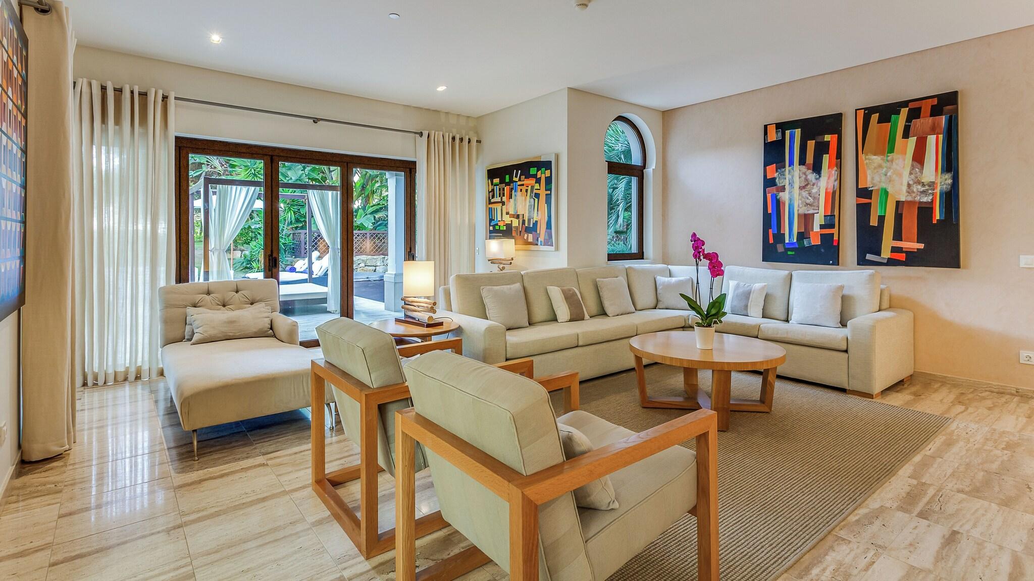 Villa Deluxe Two Double Beds