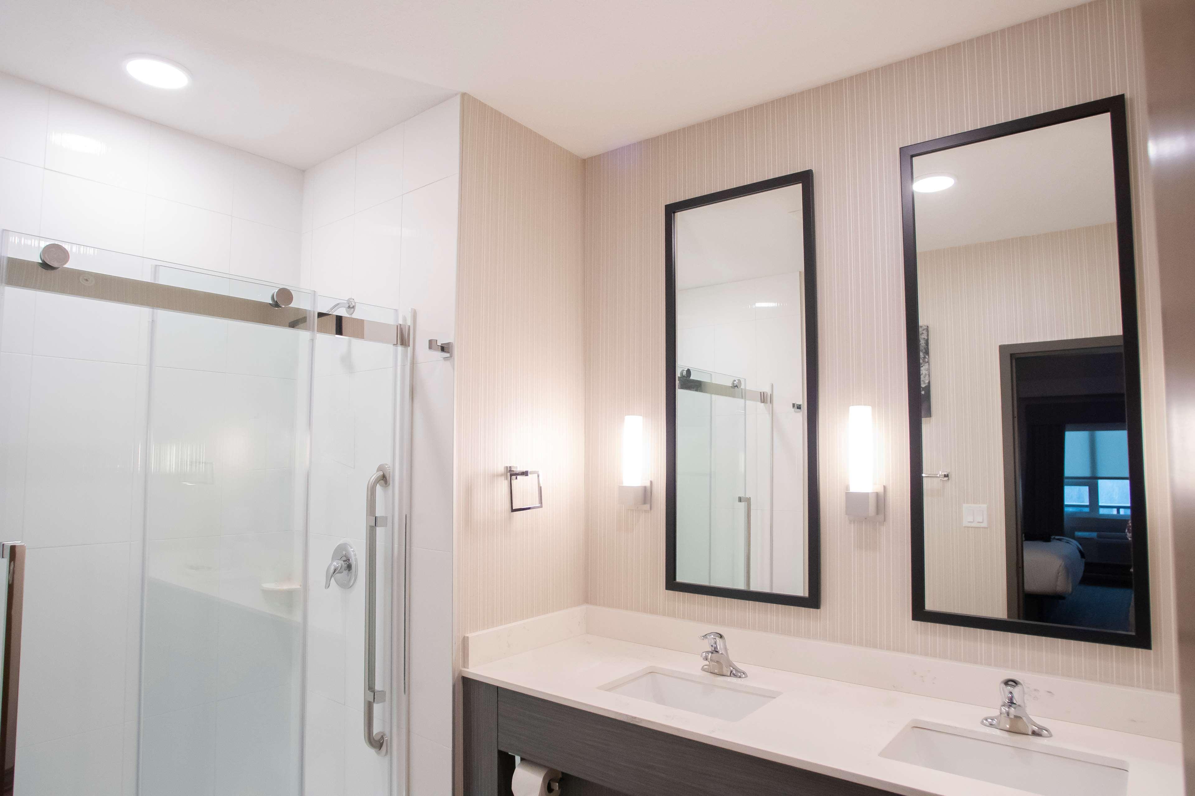 Suite with Kitchenette