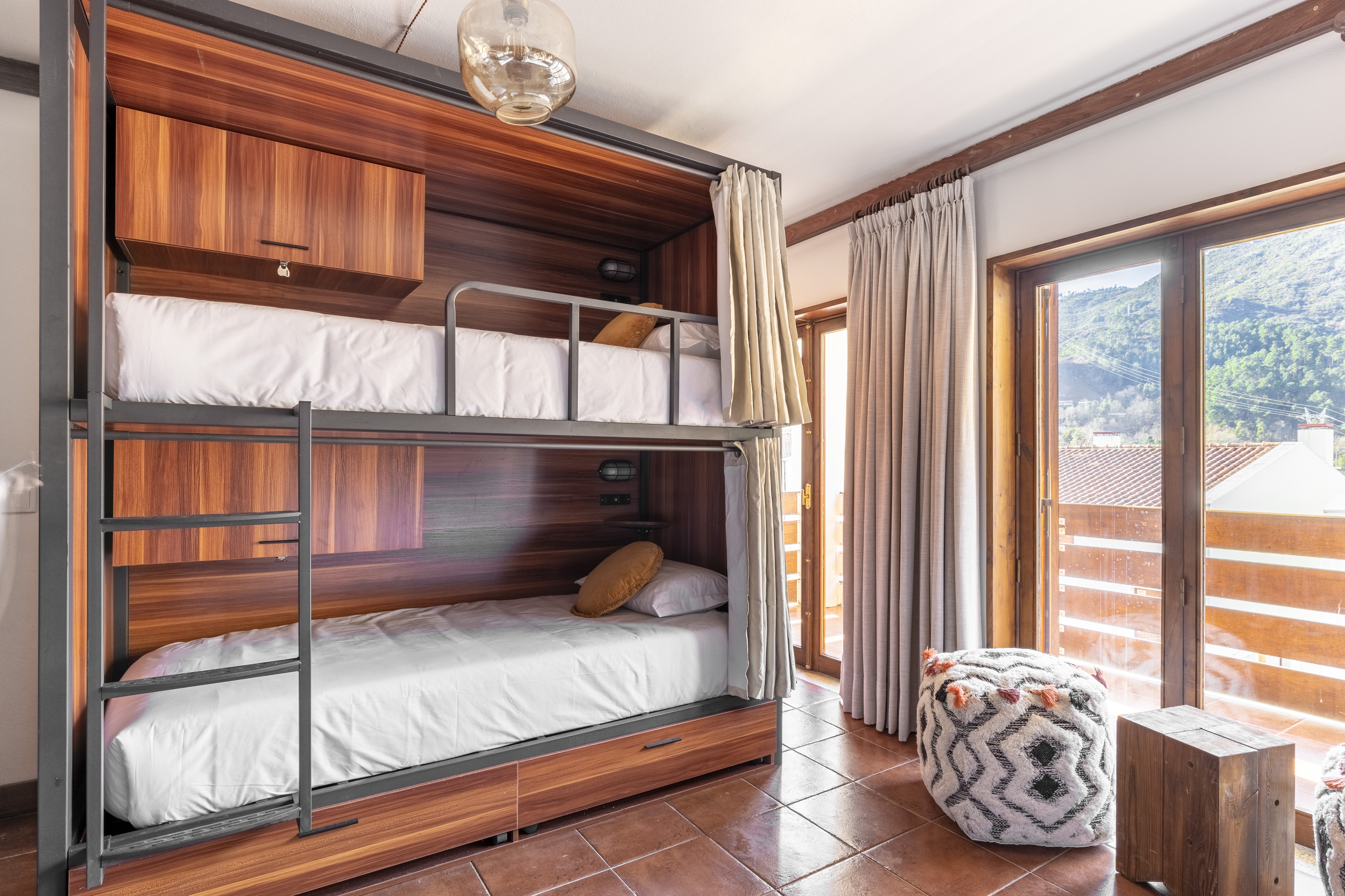 Bed in Dormitory Capacity 6